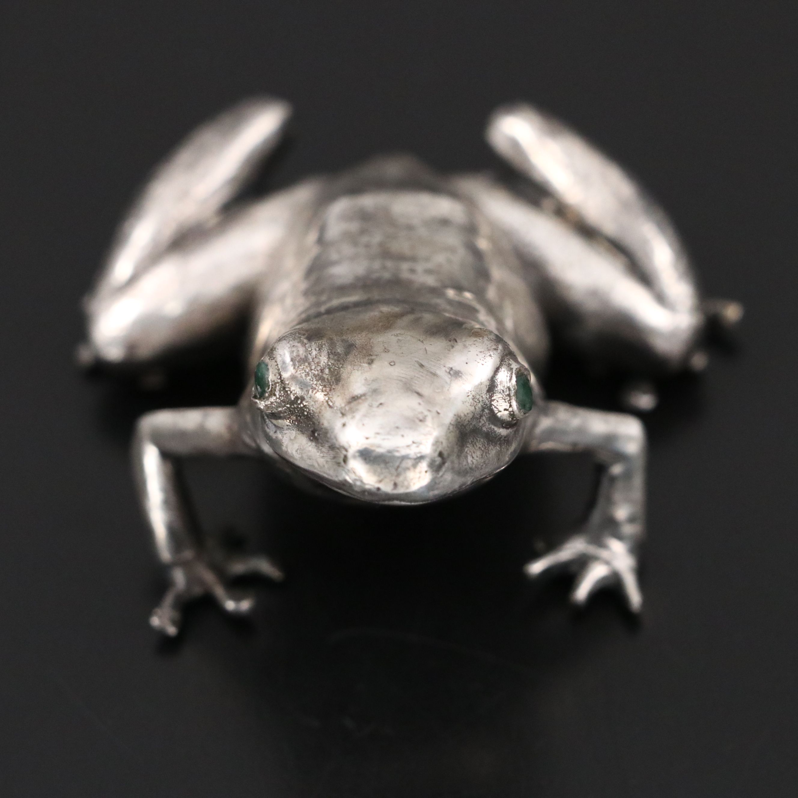 Russian 875 Silver Frog with Emerald Eyes