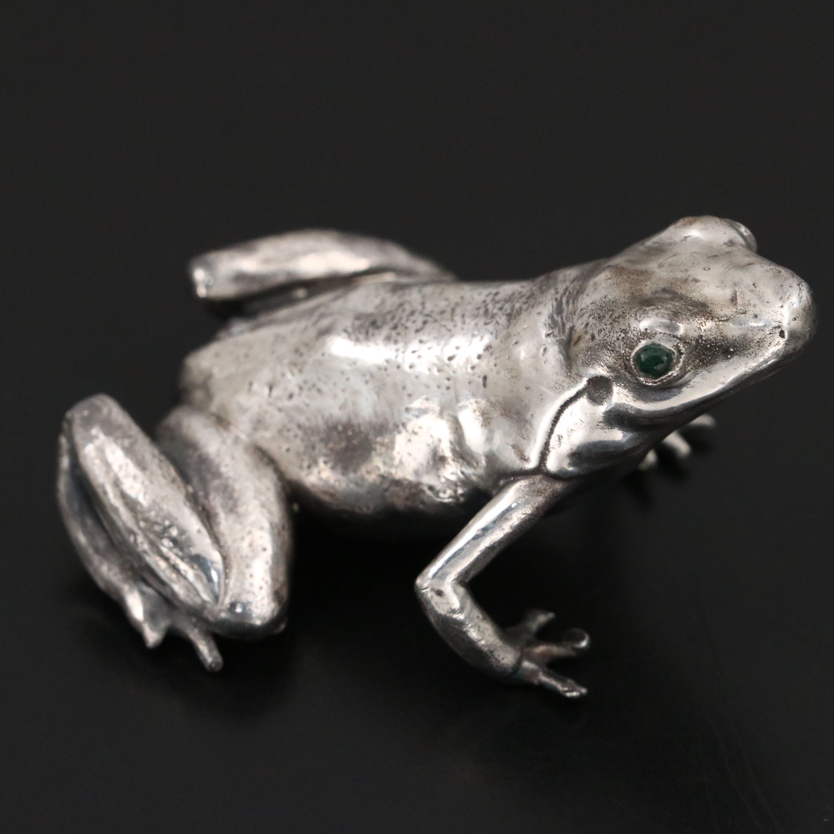 Russian 875 Silver Frog with Emerald Eyes