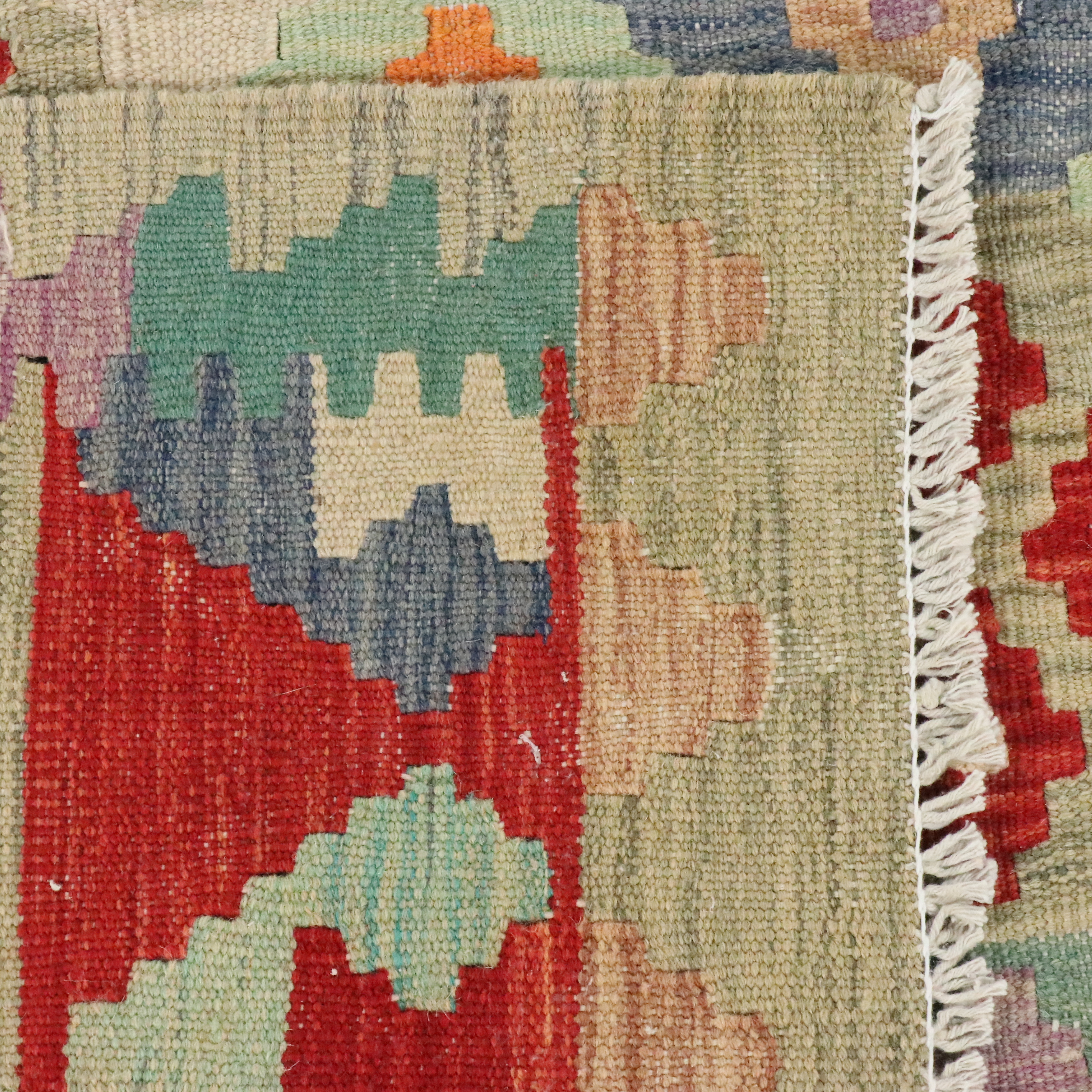 6'8 x 9'10 Handwoven Pakistani Kilim Area Rug