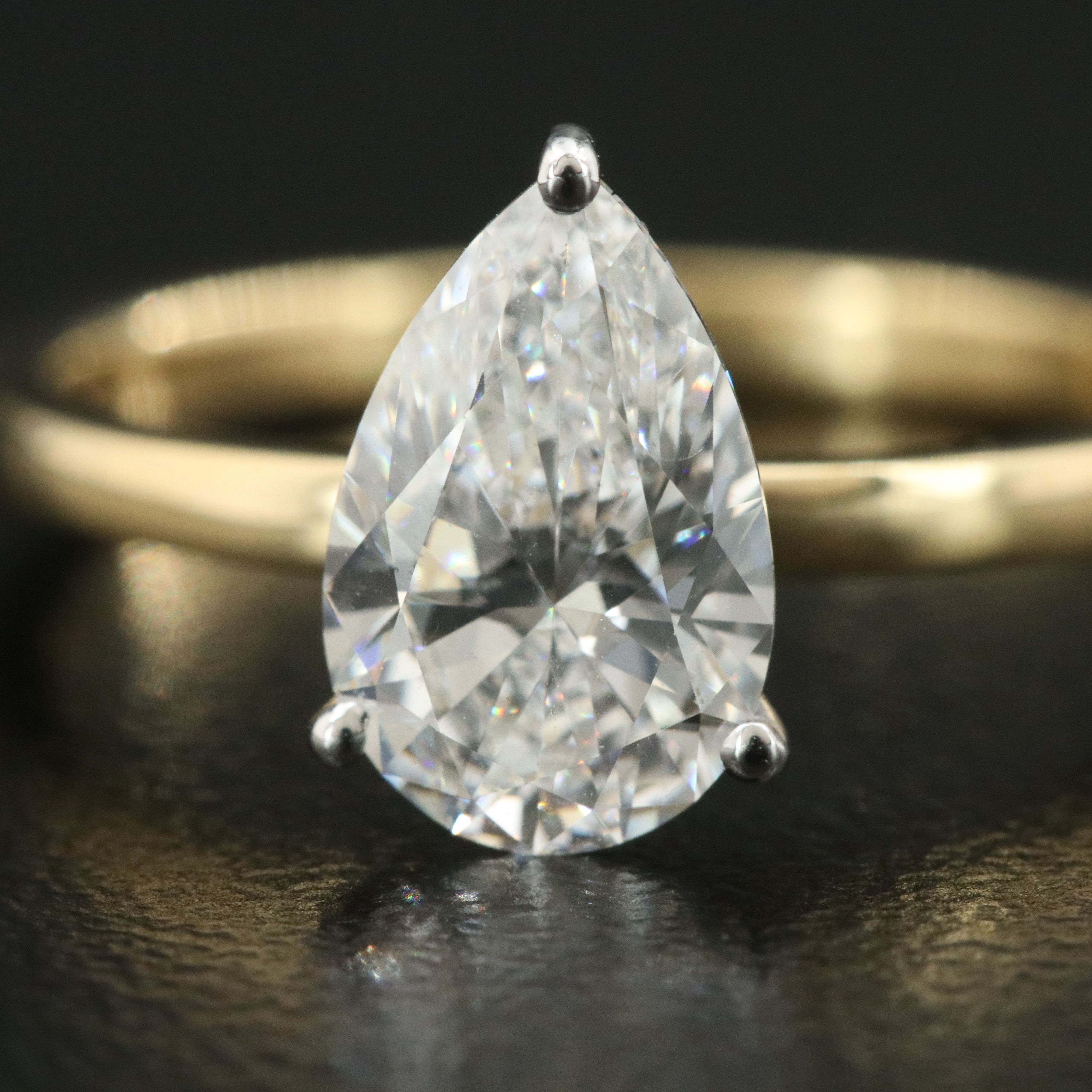 14K 1.27 CT Lab Grown Diamond Solitaire Ring with IGI Report