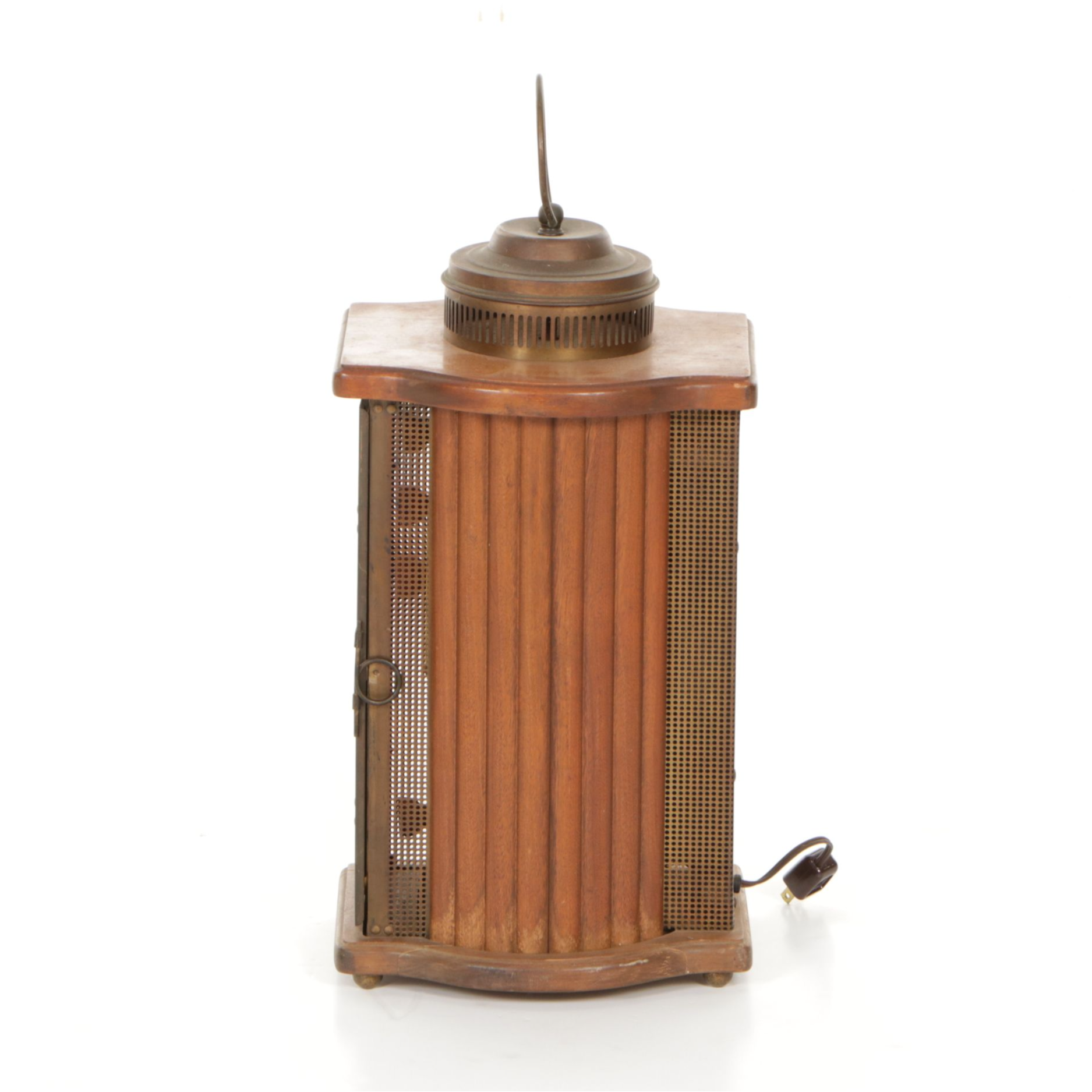 Guild "The Town Crier" AM/FM Tube Radio Model 380T