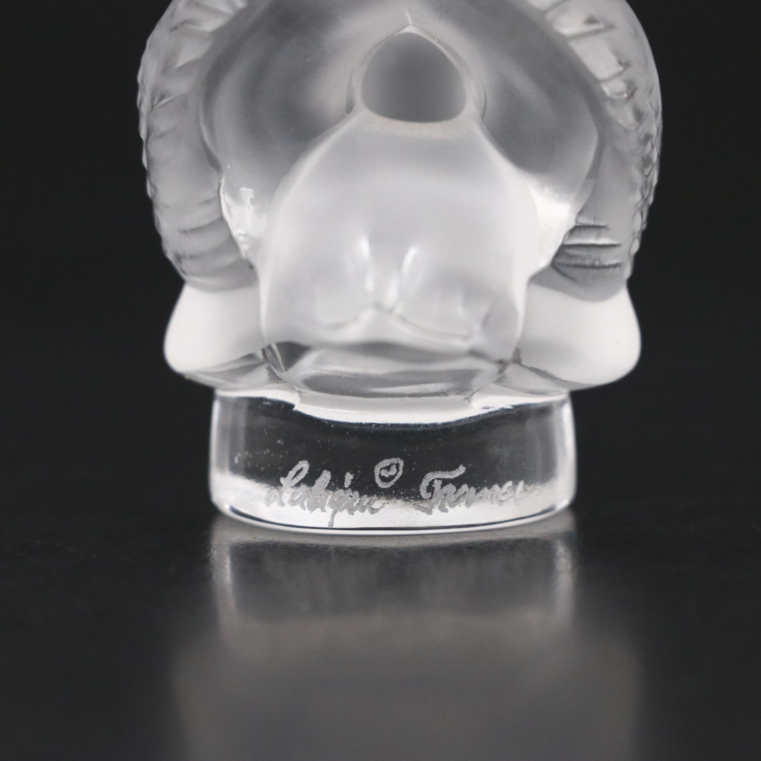 Lalique "Cygne" Frosted and Clear Crystal Swan Letter Seal