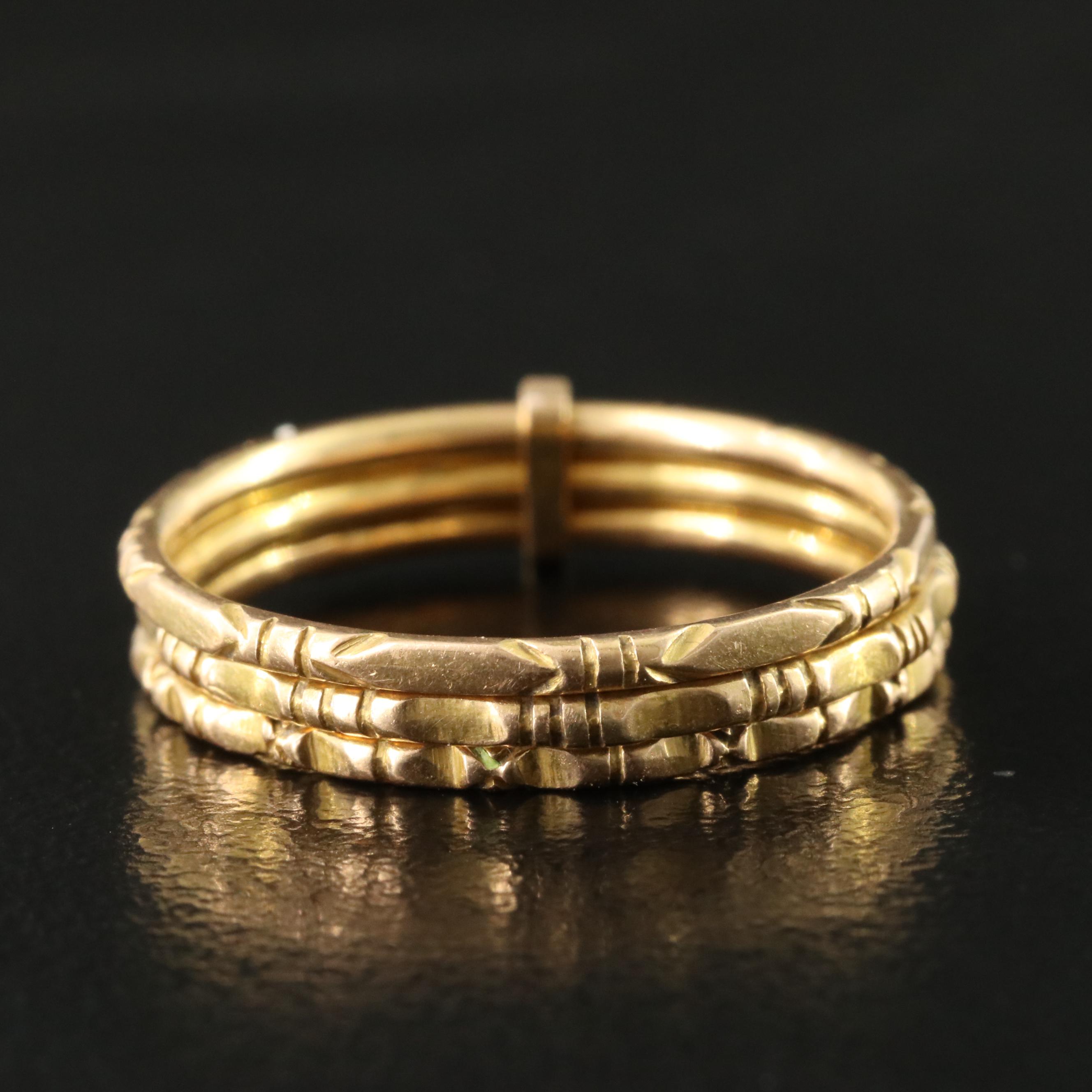 18K Interlocking Bands