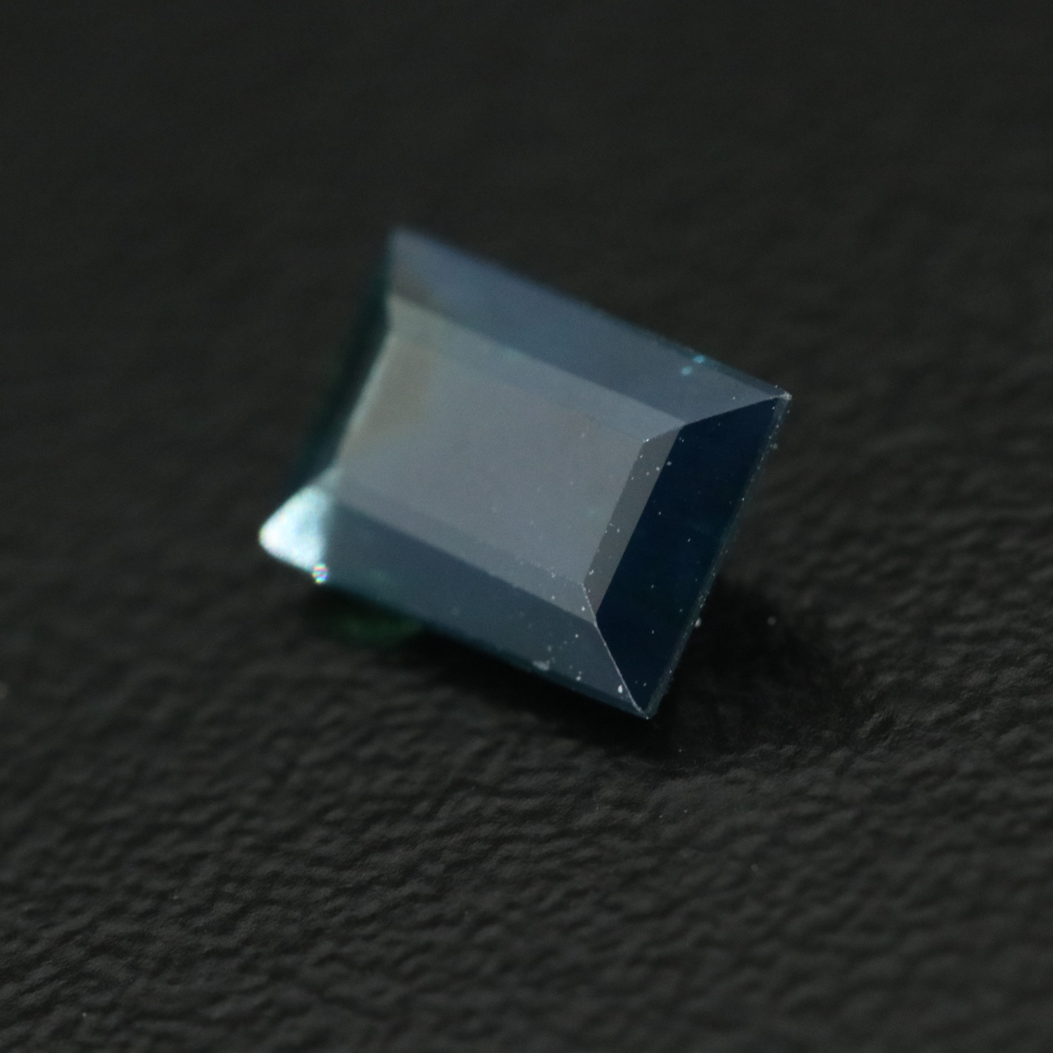 Loose 1.26 CT Sapphire with IGI Report