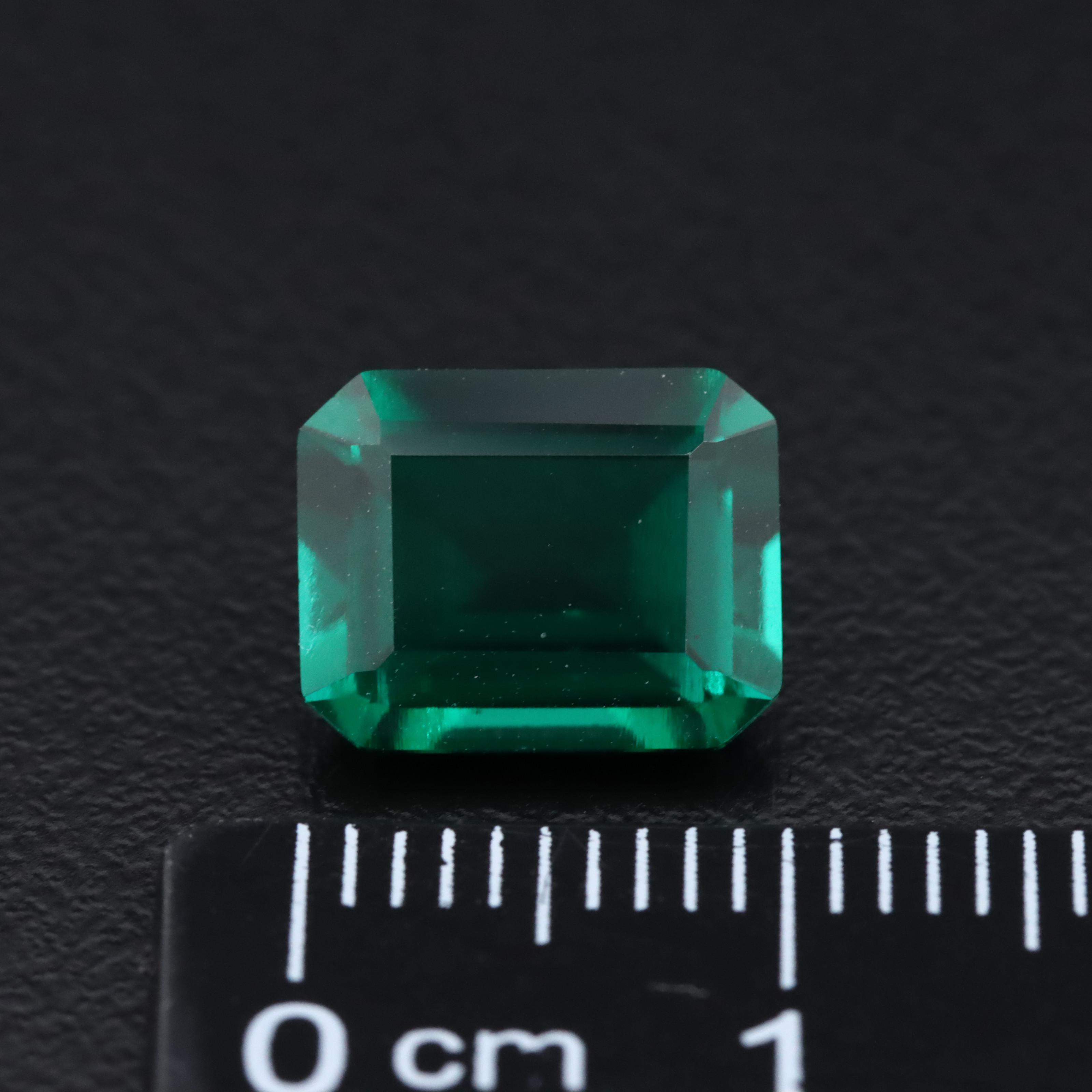 Loose 3.03 CT Lab Grown Emerald