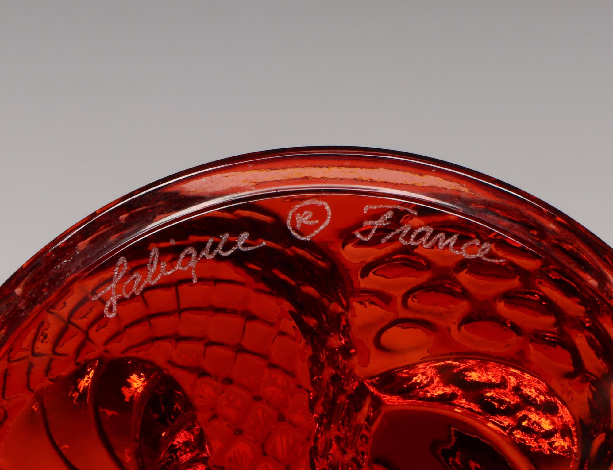 Lalique "Boite Serpent" Rouge Crystal Box with Lid