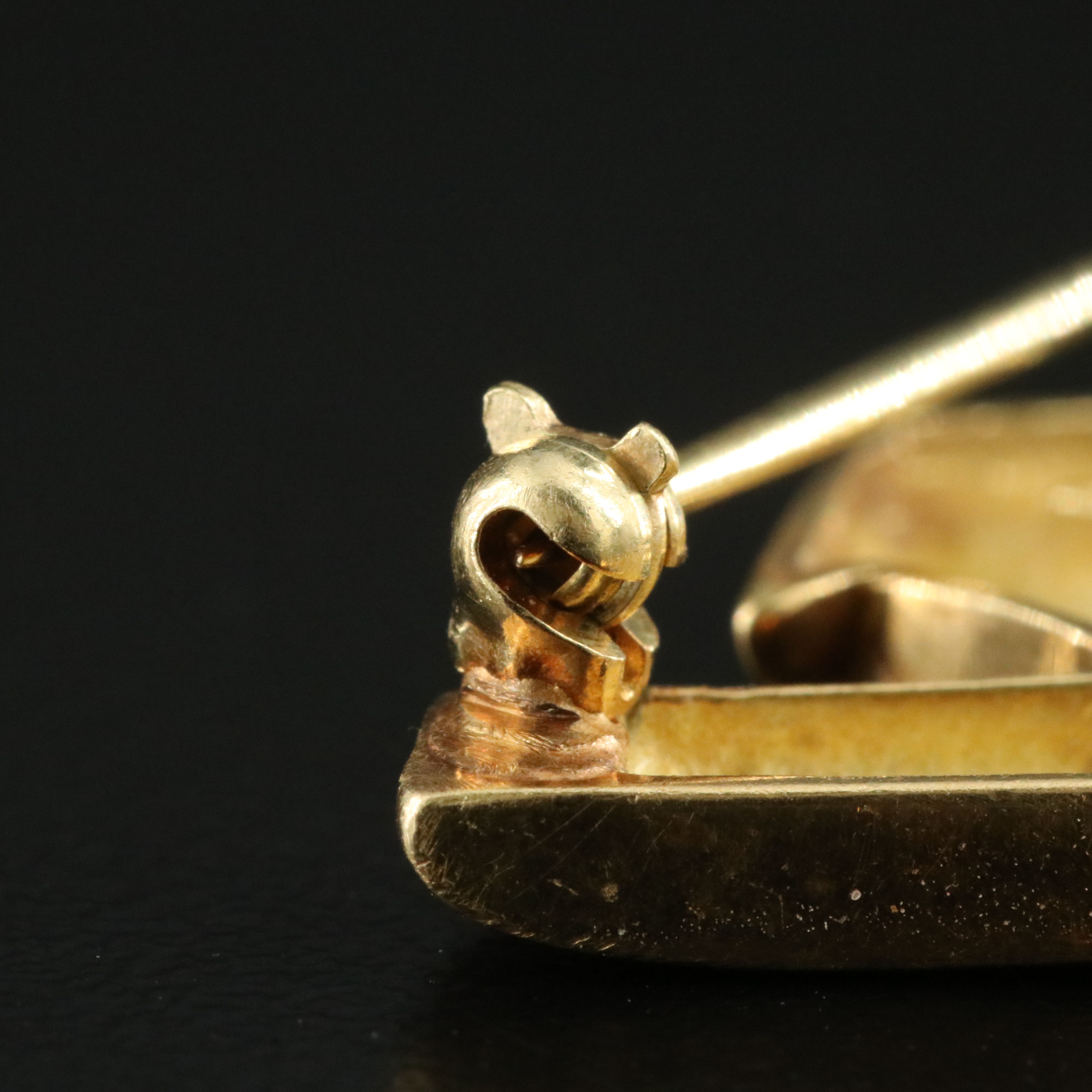 Paloma Picasso for Tiffany & Co. 18K Triple X Kisses Brooch