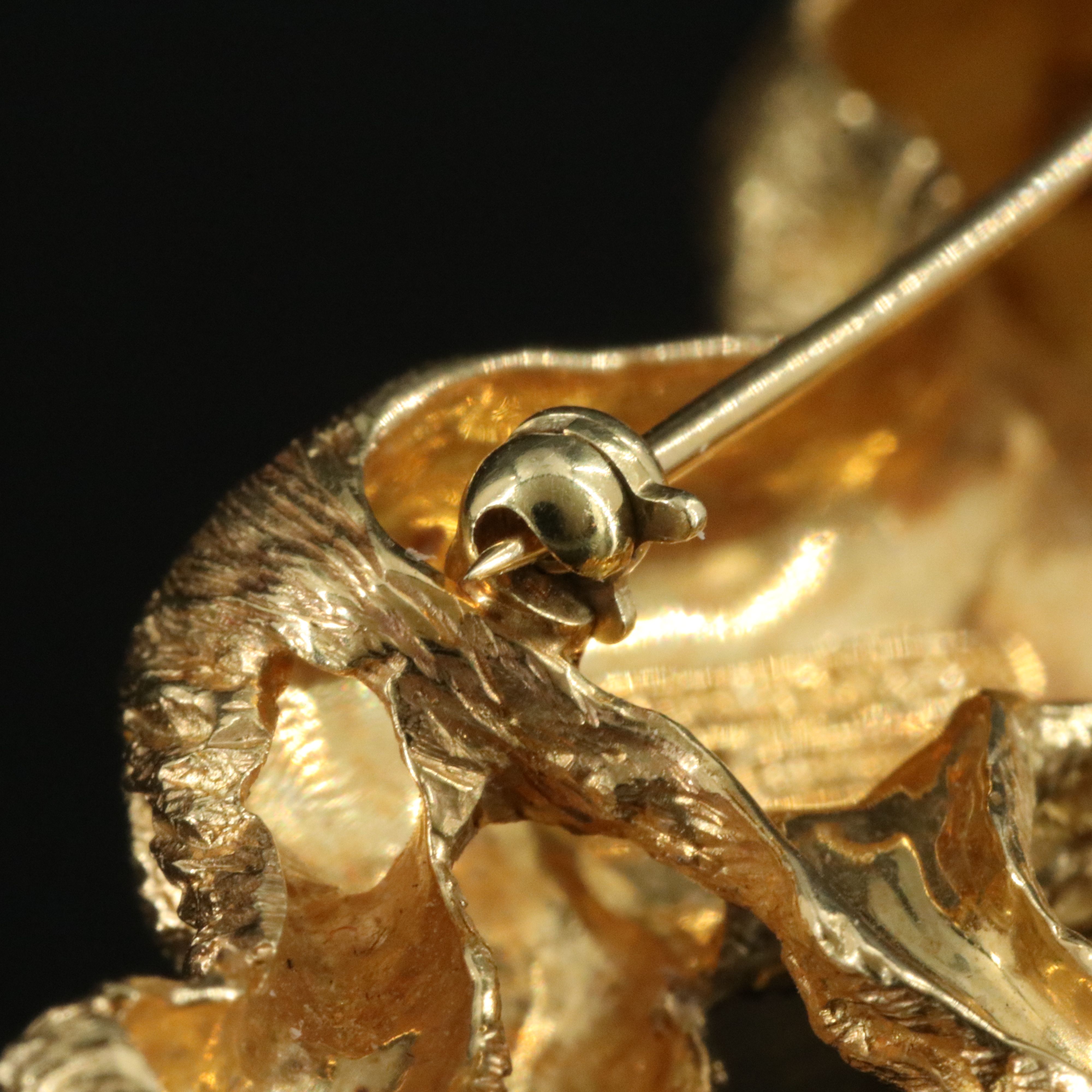 Tiffany & Co.18K Retriever Figural Brooch with Diamond and Sapphire Accents