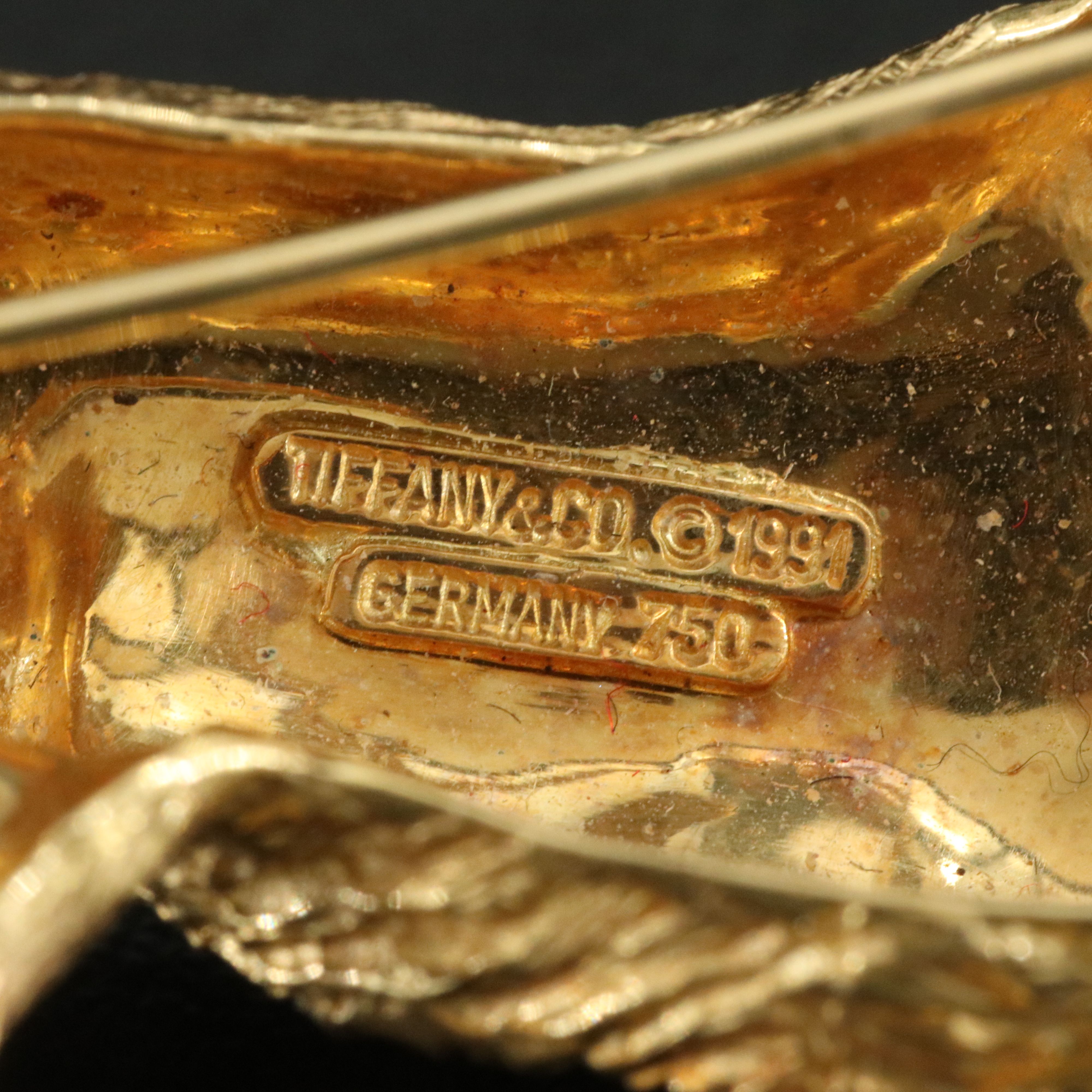 Tiffany & Co.18K Retriever Figural Brooch with Diamond and Sapphire Accents