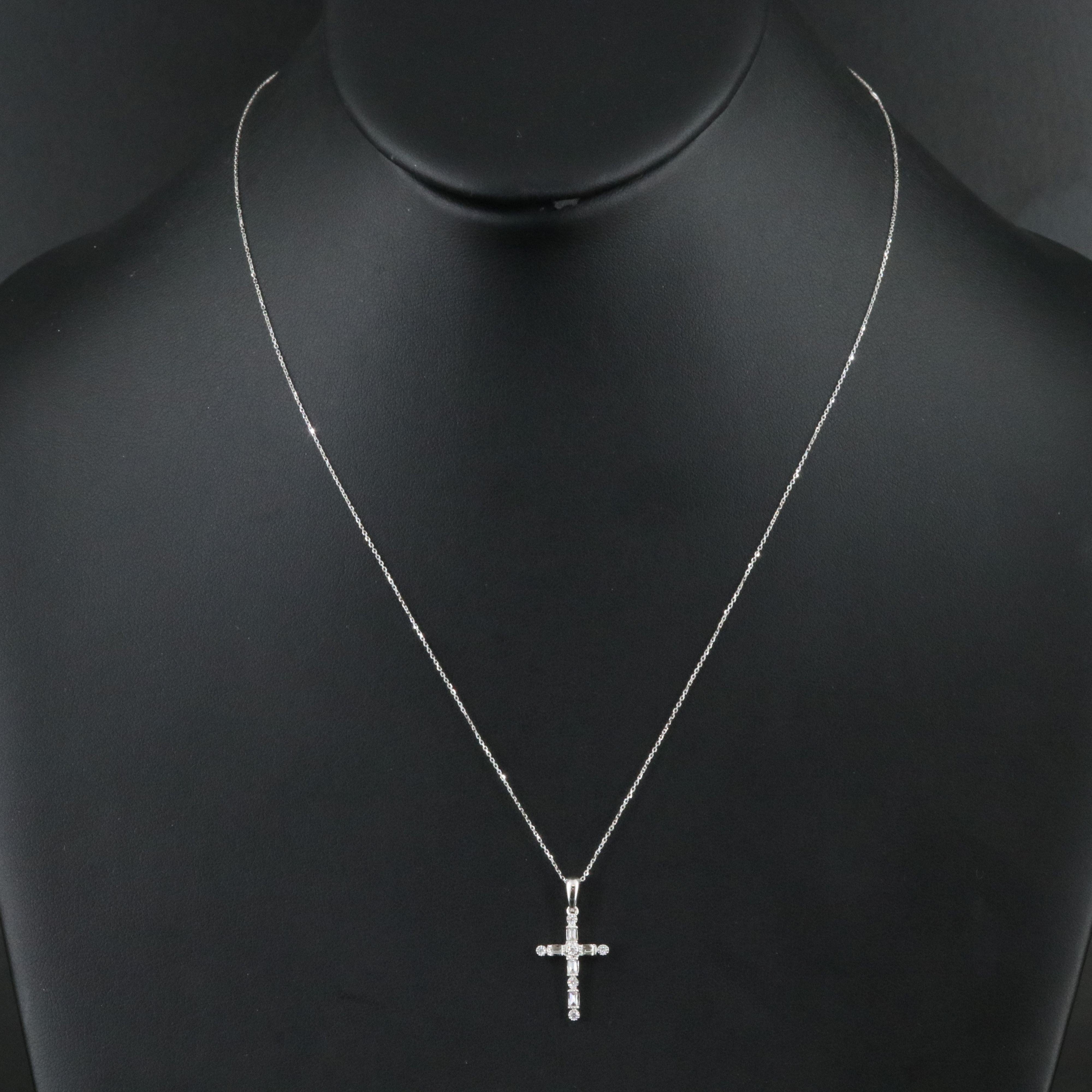 14K 0.16 CTW Cross Pendant Necklace