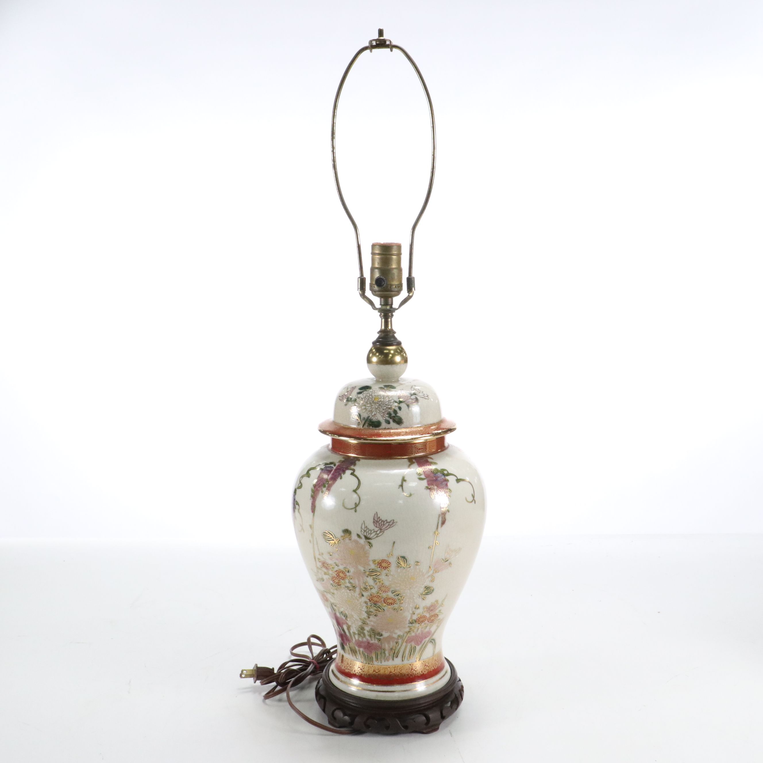 Satsuma Style Porcelain Ginger Jar Table Lamp with Scalloped Shade