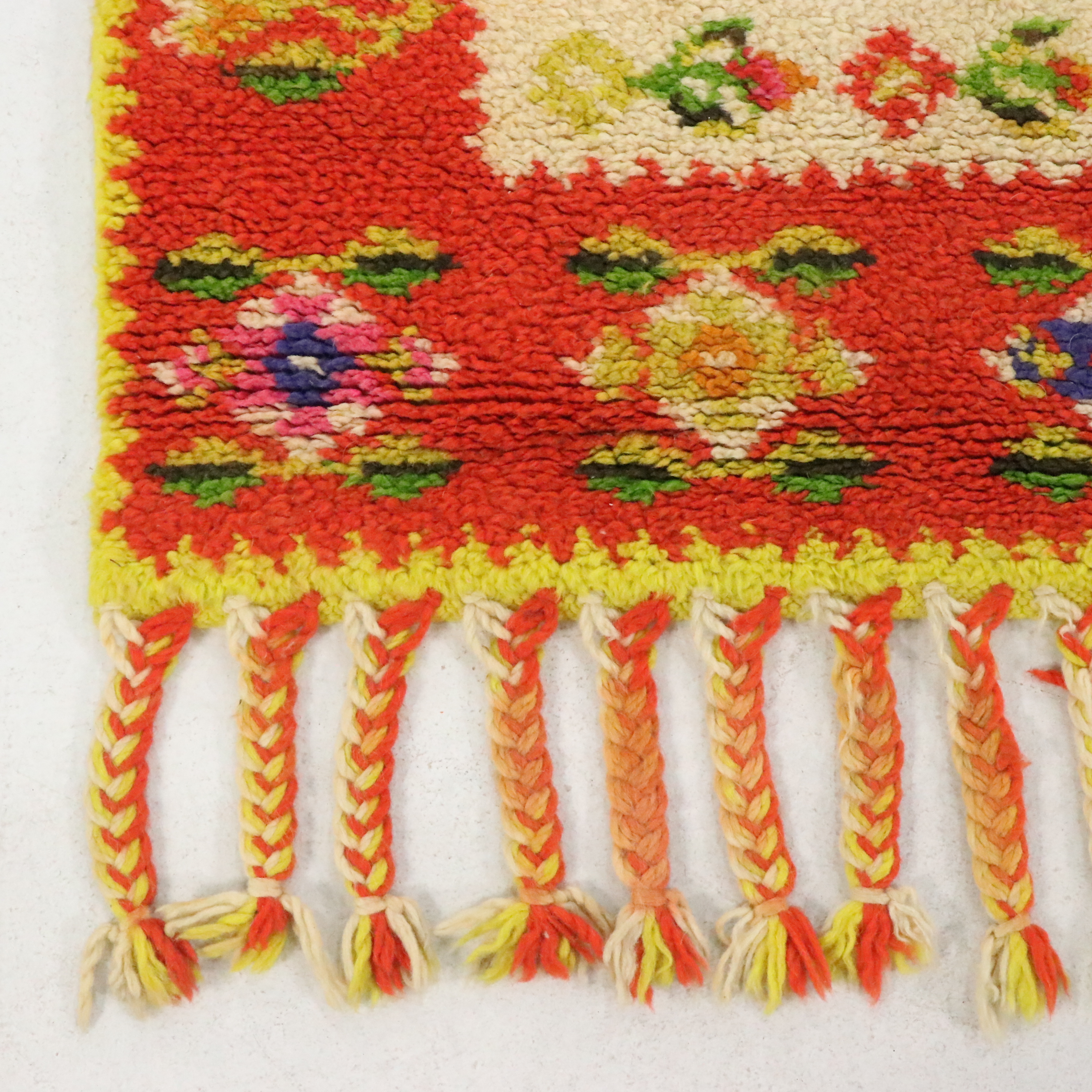 5'5 x 9'4 Hand-Knotted Bloomingdale's 100 "Bina" Area Rug