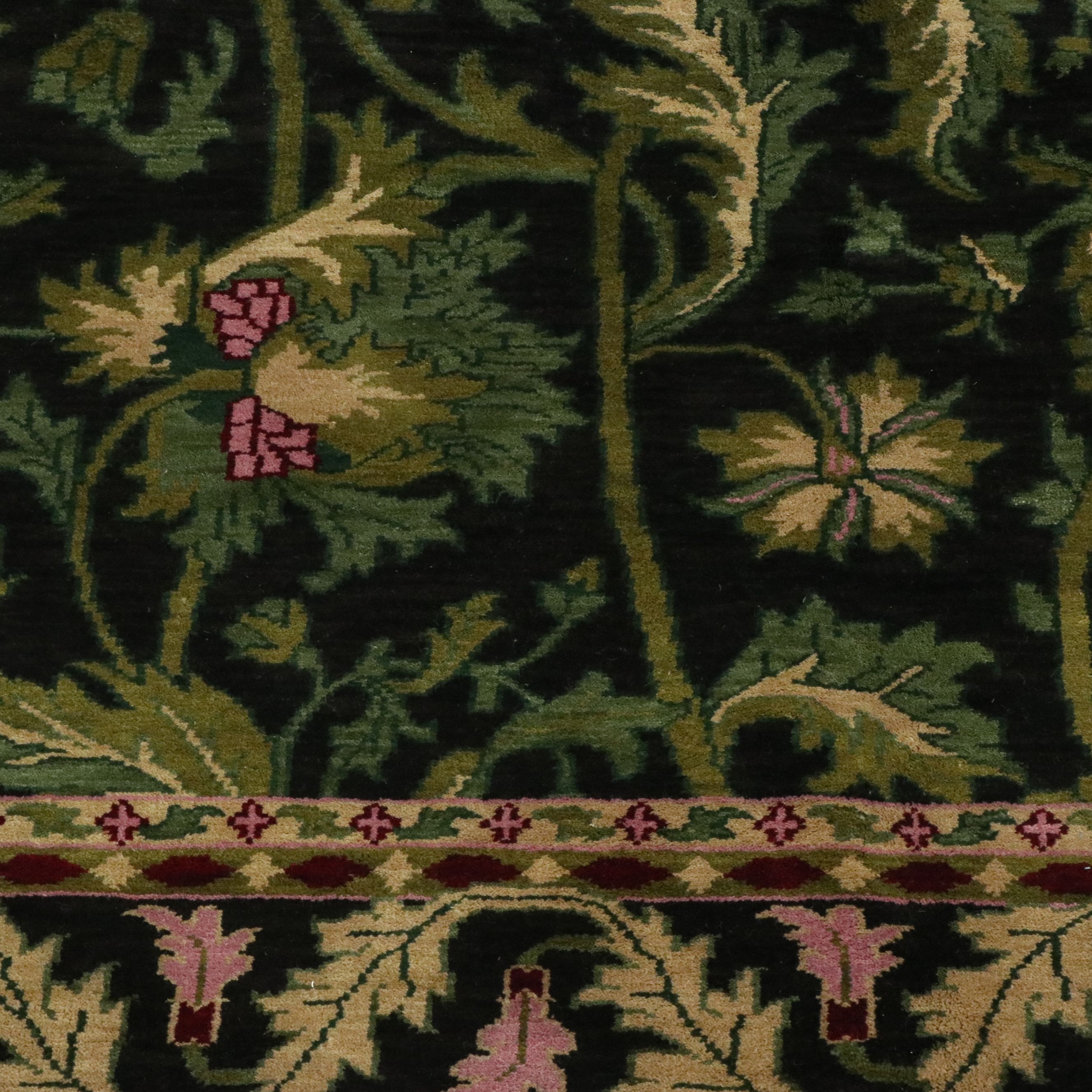 8'1 x 10'2 Hand-Knotted Indian Area Rug