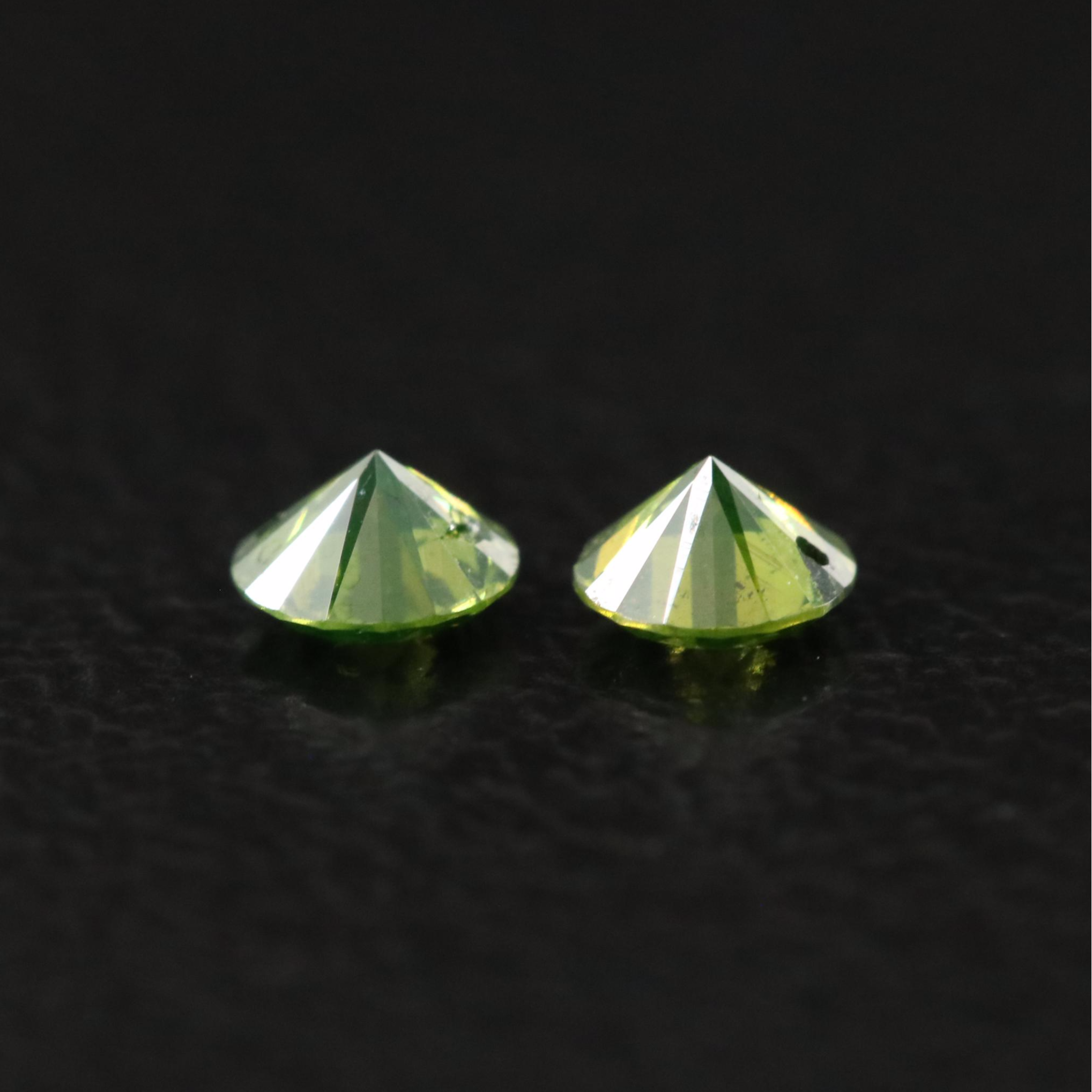 Loose 0.20 CTW Fancy Green Diamonds