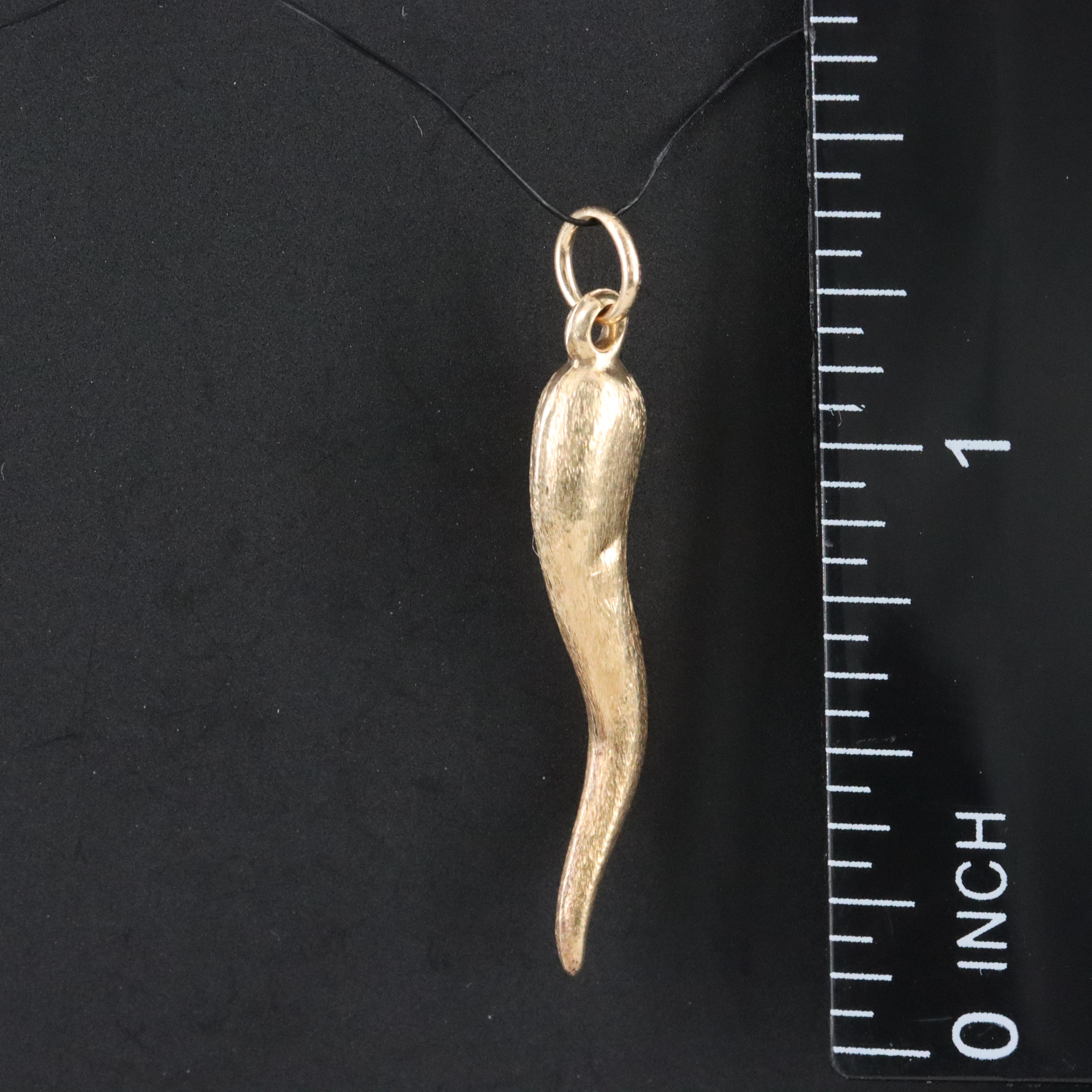 14K Cornicello Charm Pendant