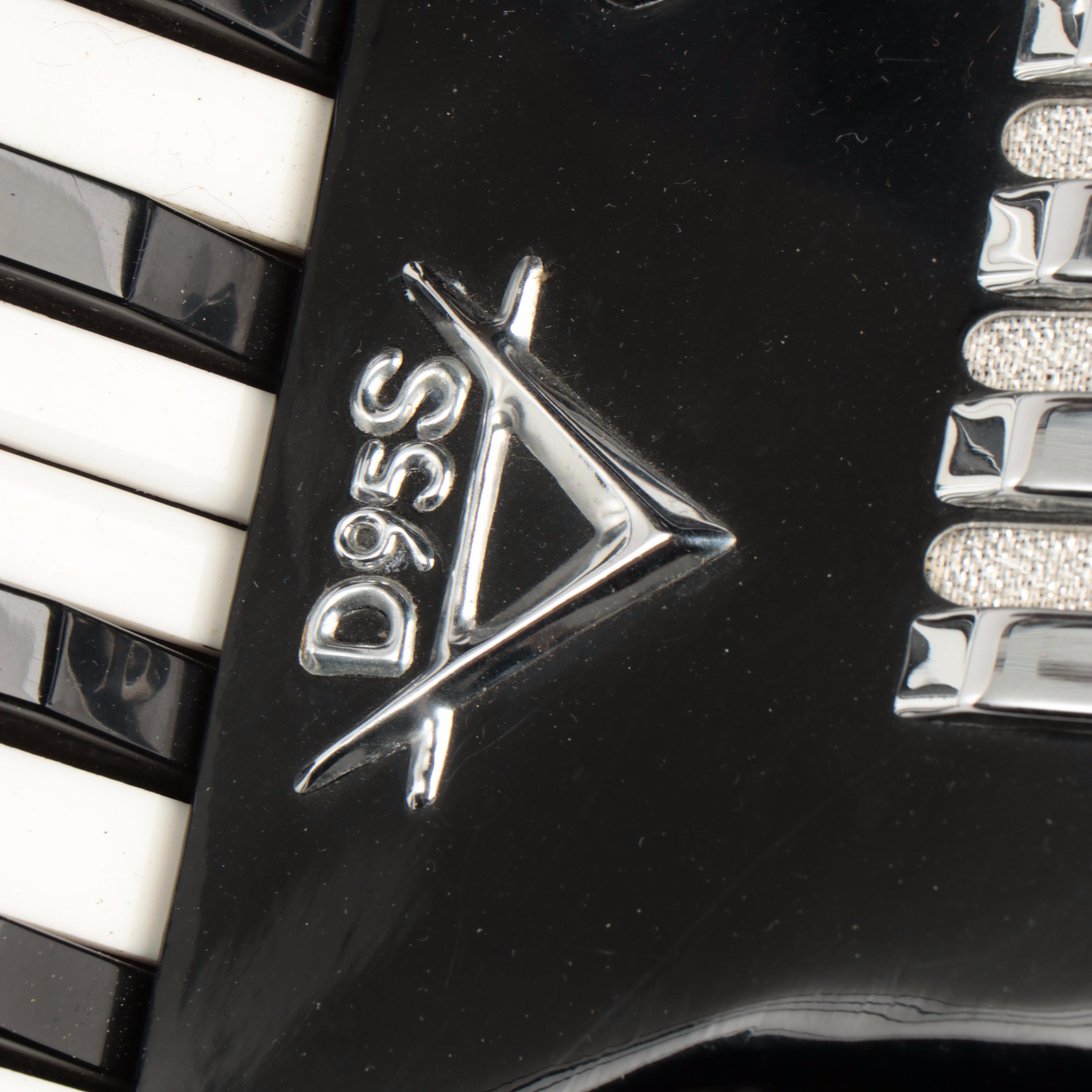 Lindo D95S Piano Accordion with Case