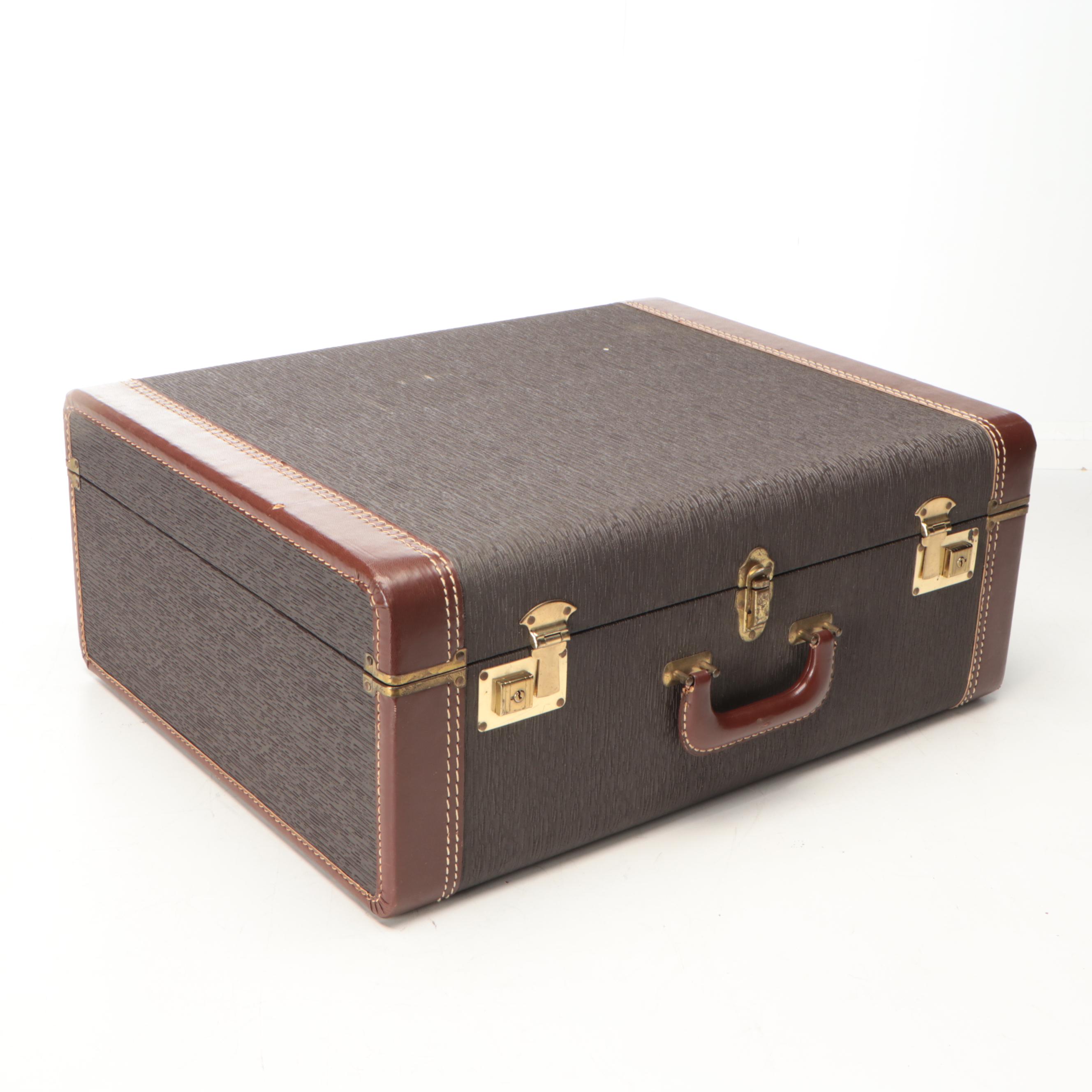 Lindo D95S Piano Accordion with Case