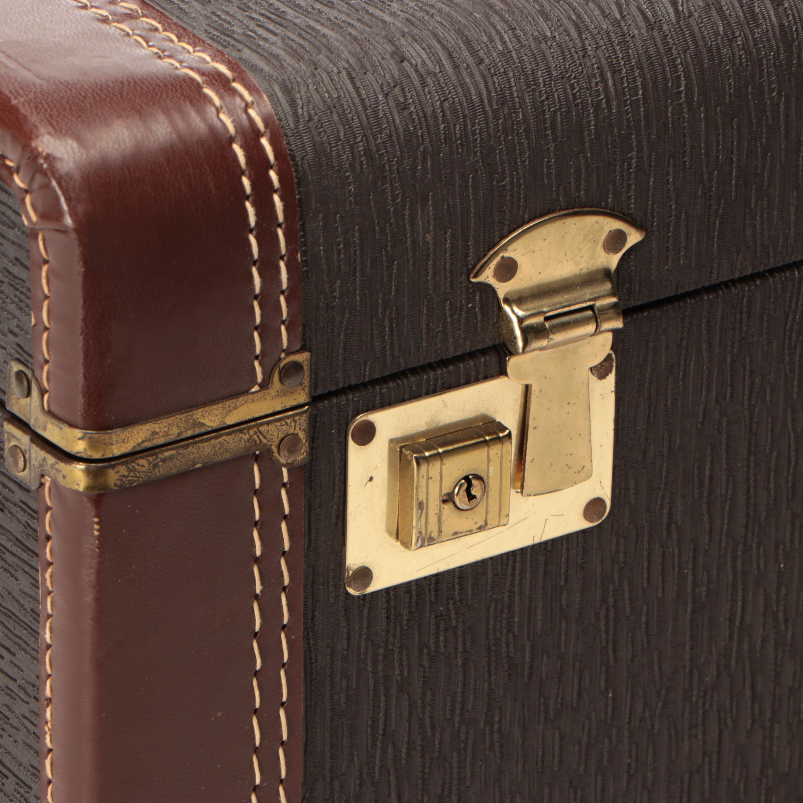 Lindo D95S Piano Accordion with Case