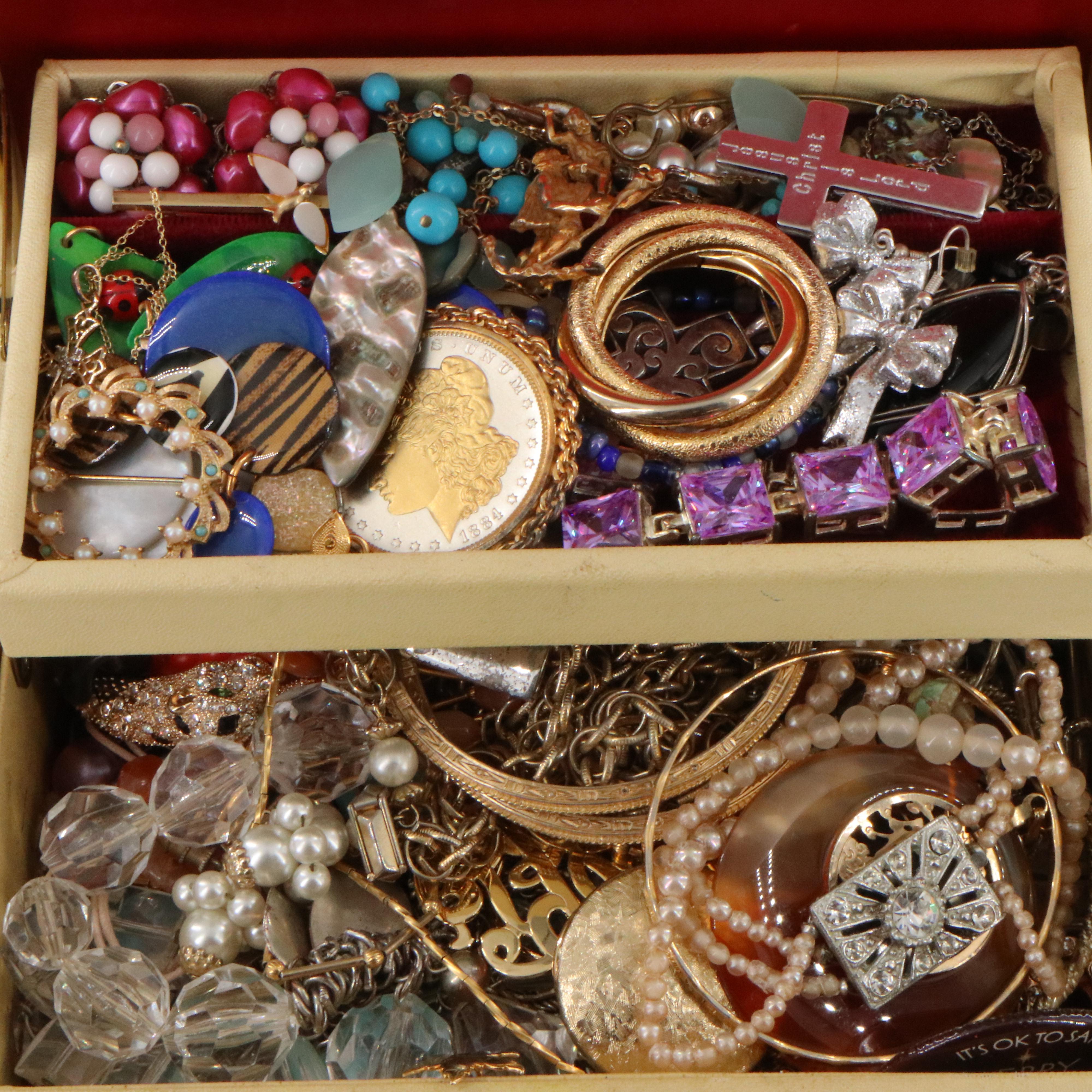 Uncommon Discoveries: Jewelry Collection