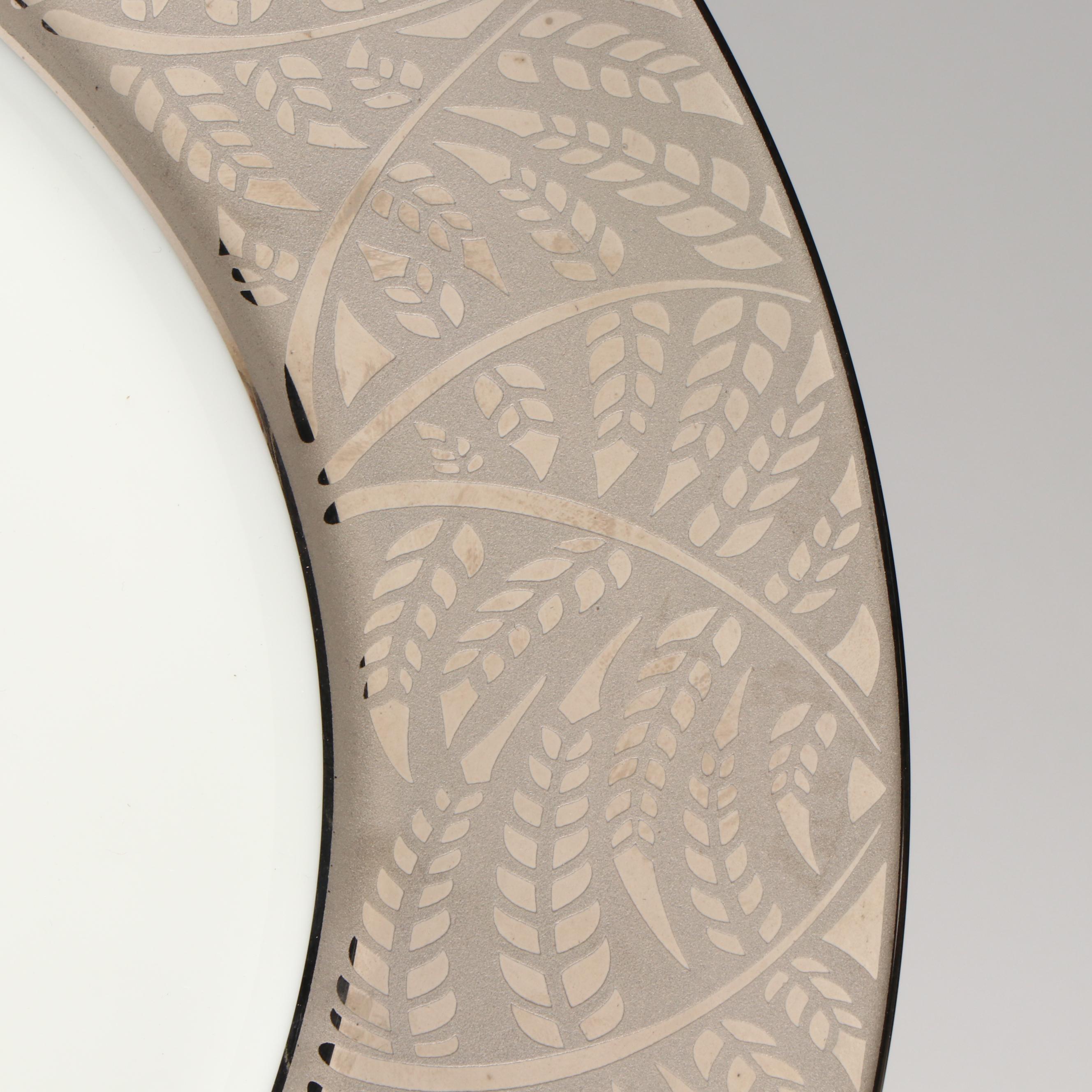 Lalique "Damassé platine" Porcelain Charger
