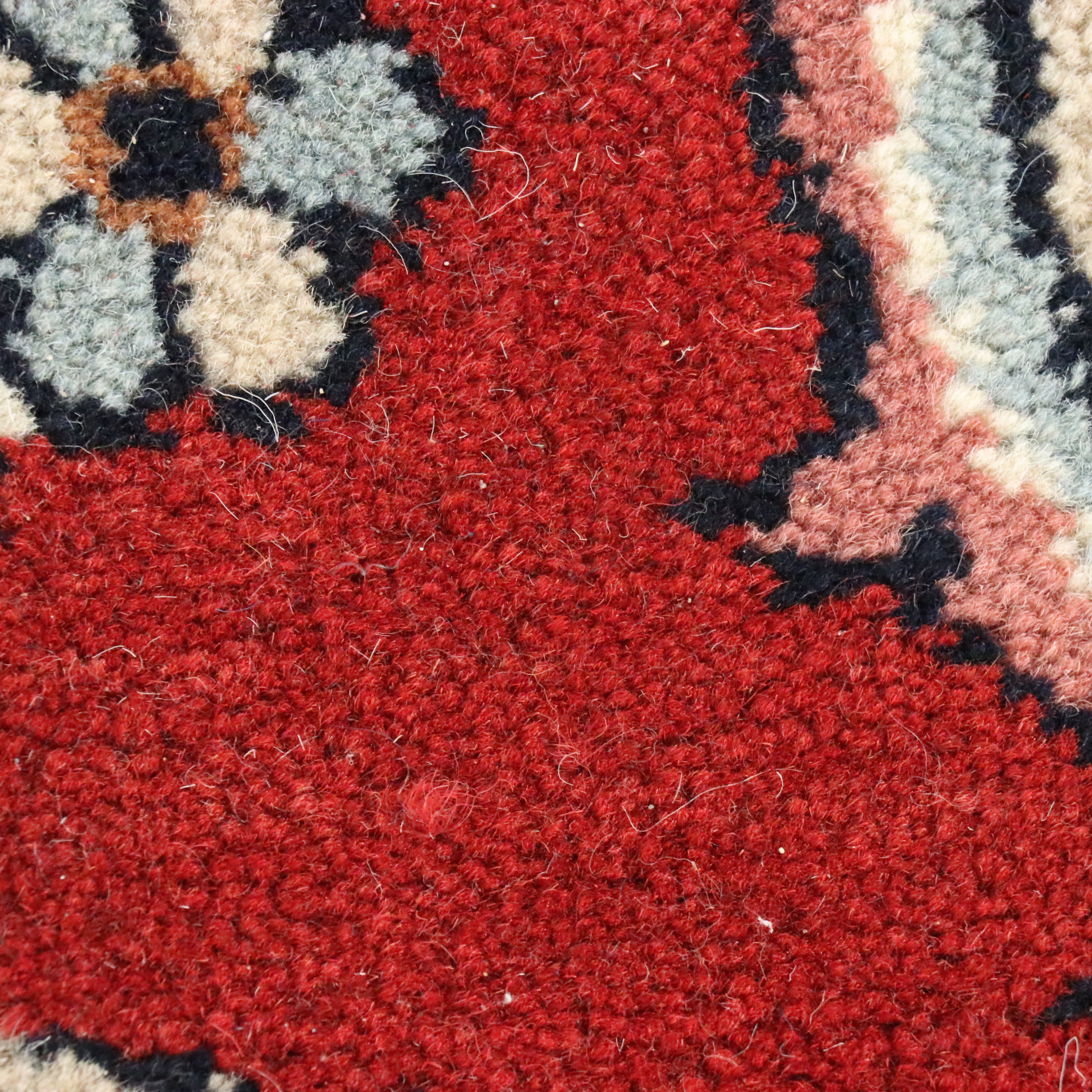 6'4 Round Hand-Knotted Indian Agra Area Rug