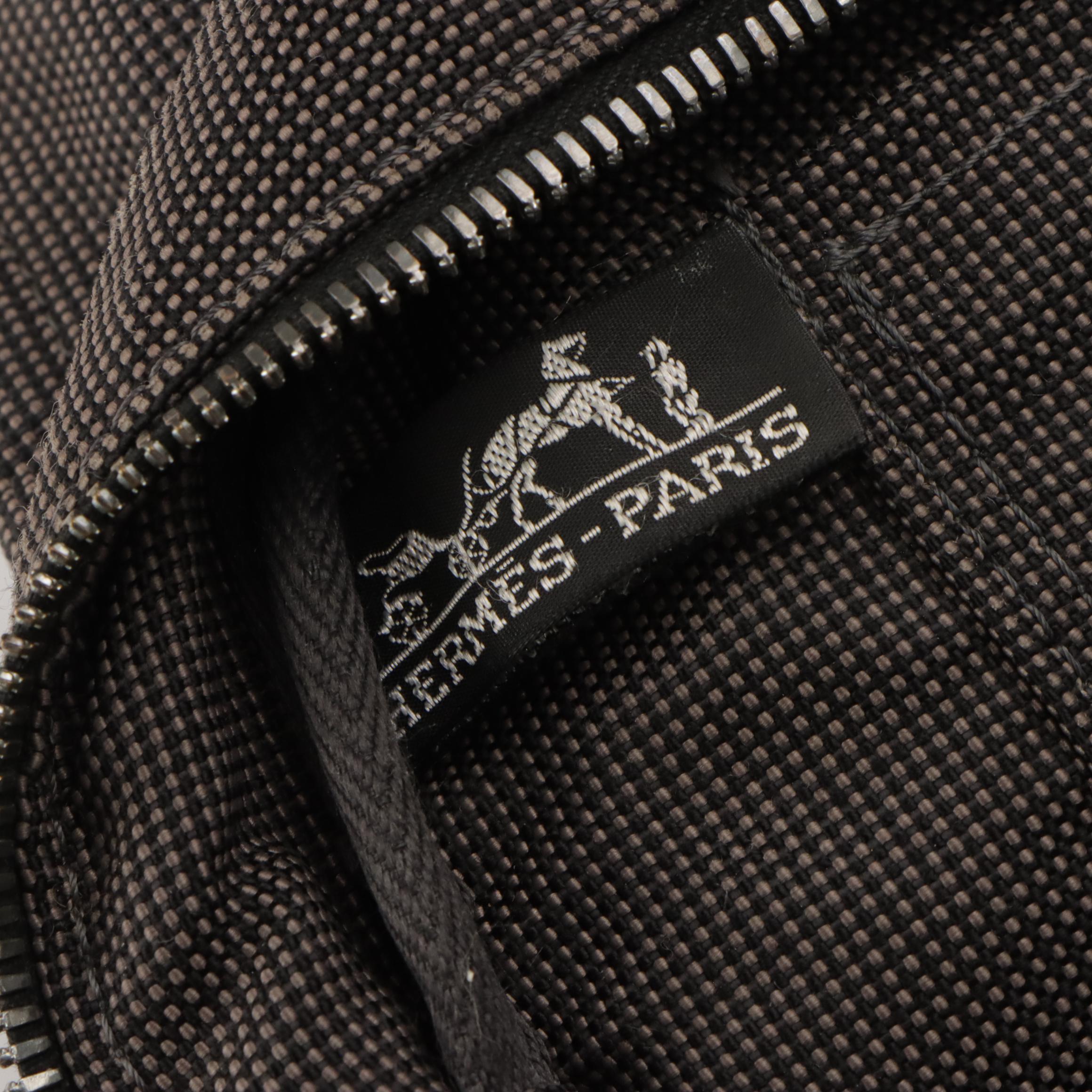 Hermès Toile Canvas Herline Tote MM in Grey/Black