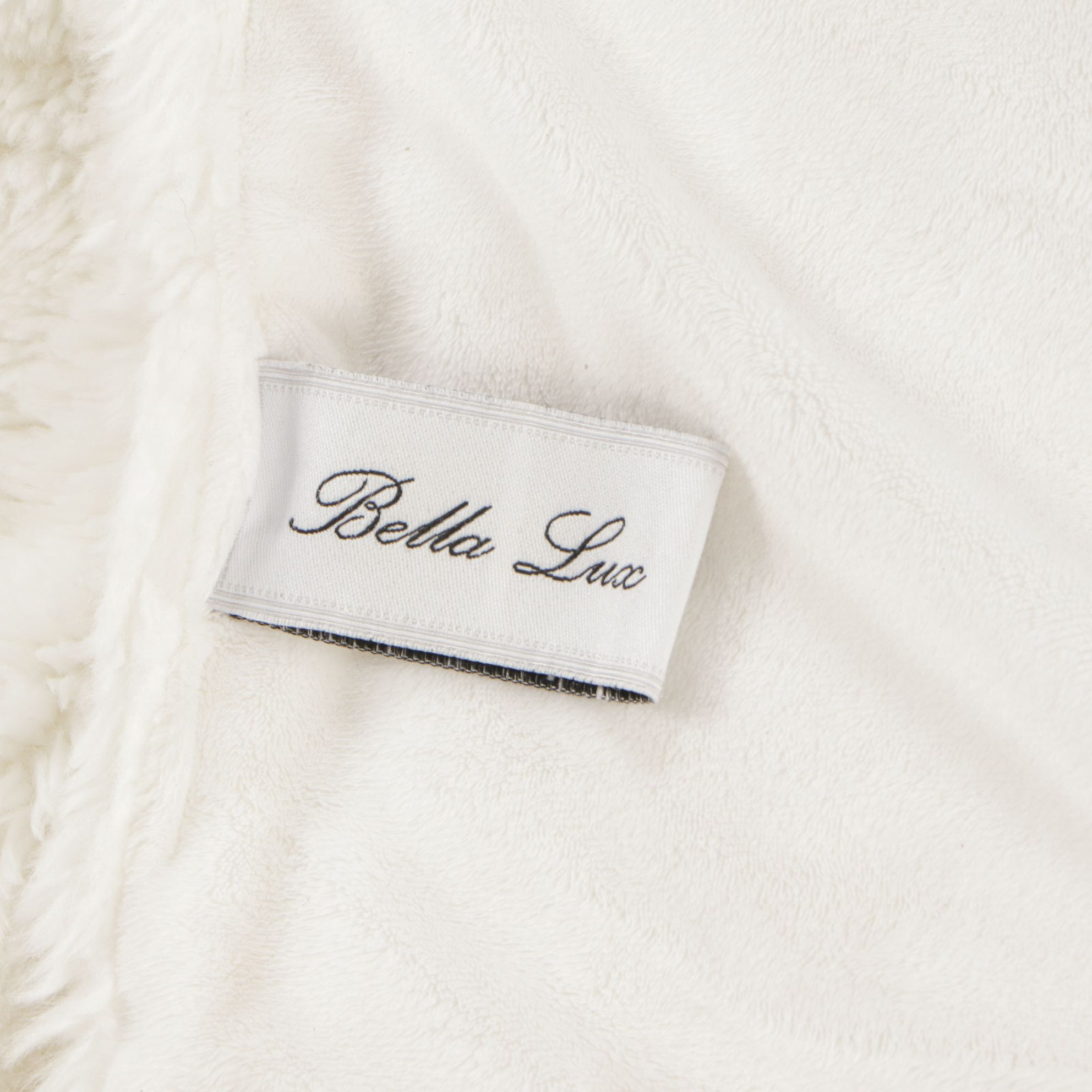 Donna Salyers Fabulous Furs and Bella Lux Faux Fur Blankets