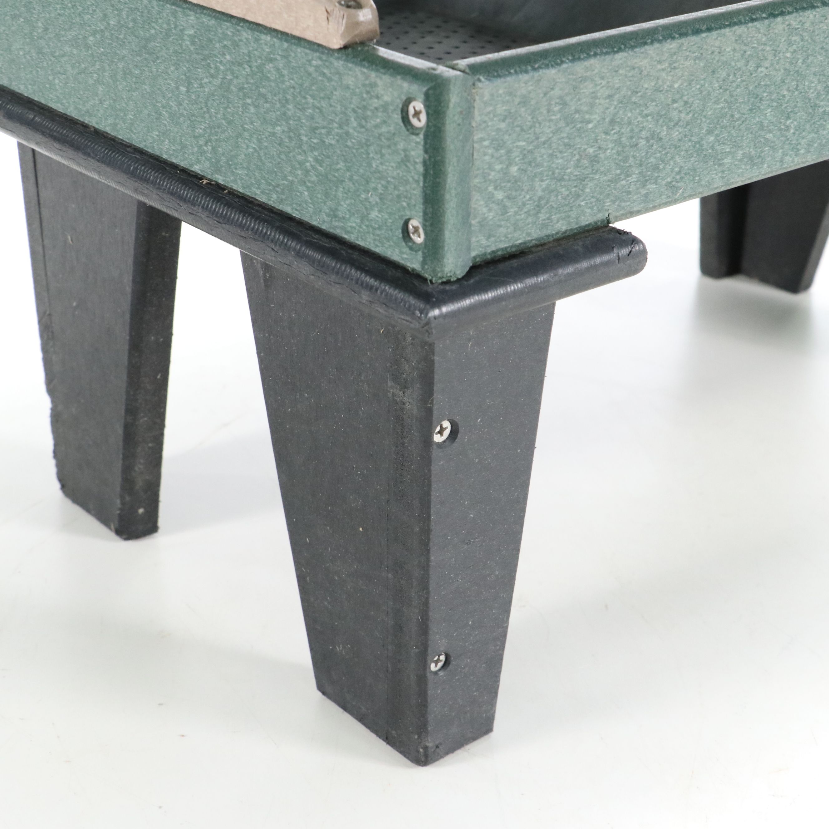 Erva Heated Birdbath with Ground Bird Feeder and Planter