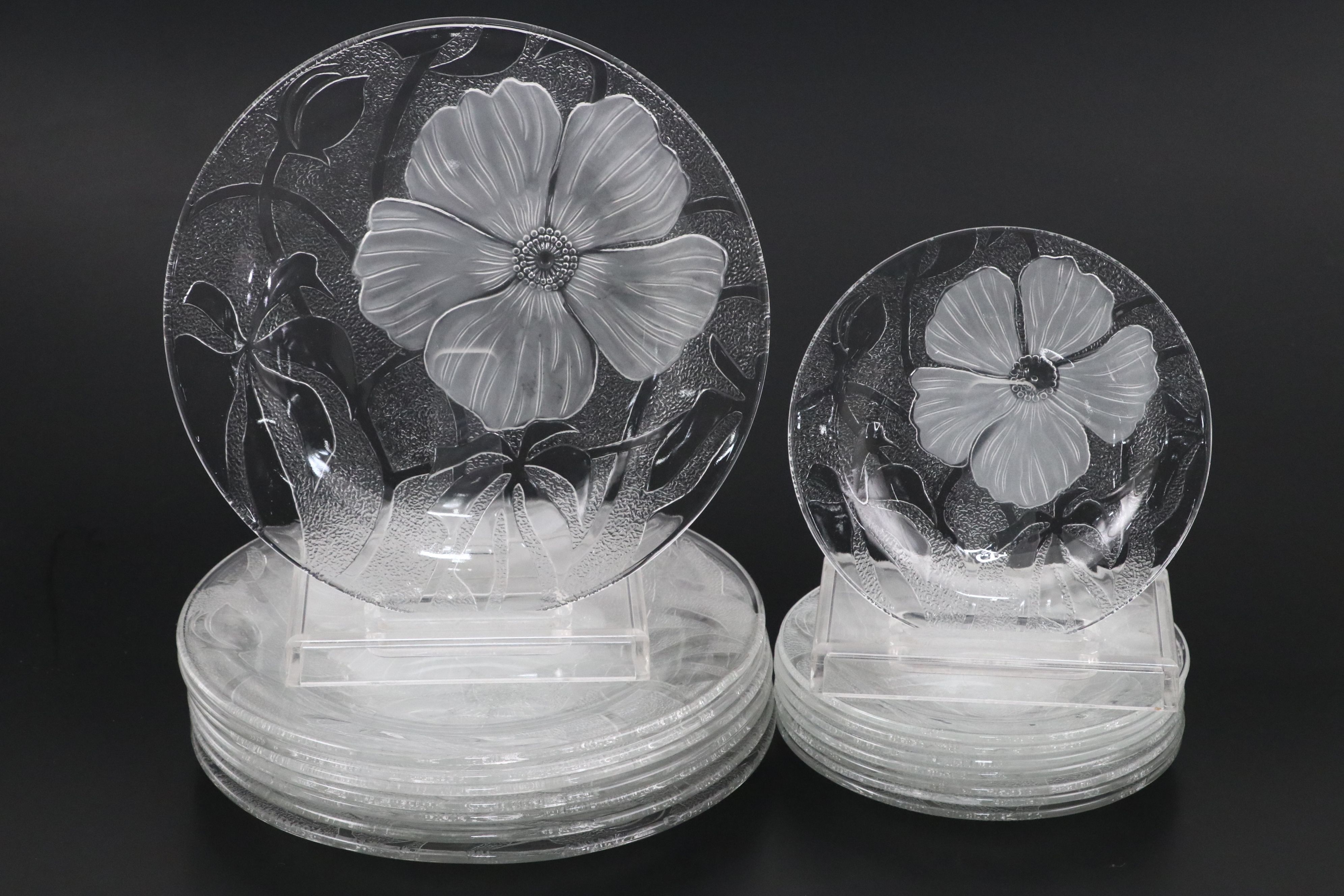 Kig Frosted Hibiscus Flower Pattern Glass Dinnerware