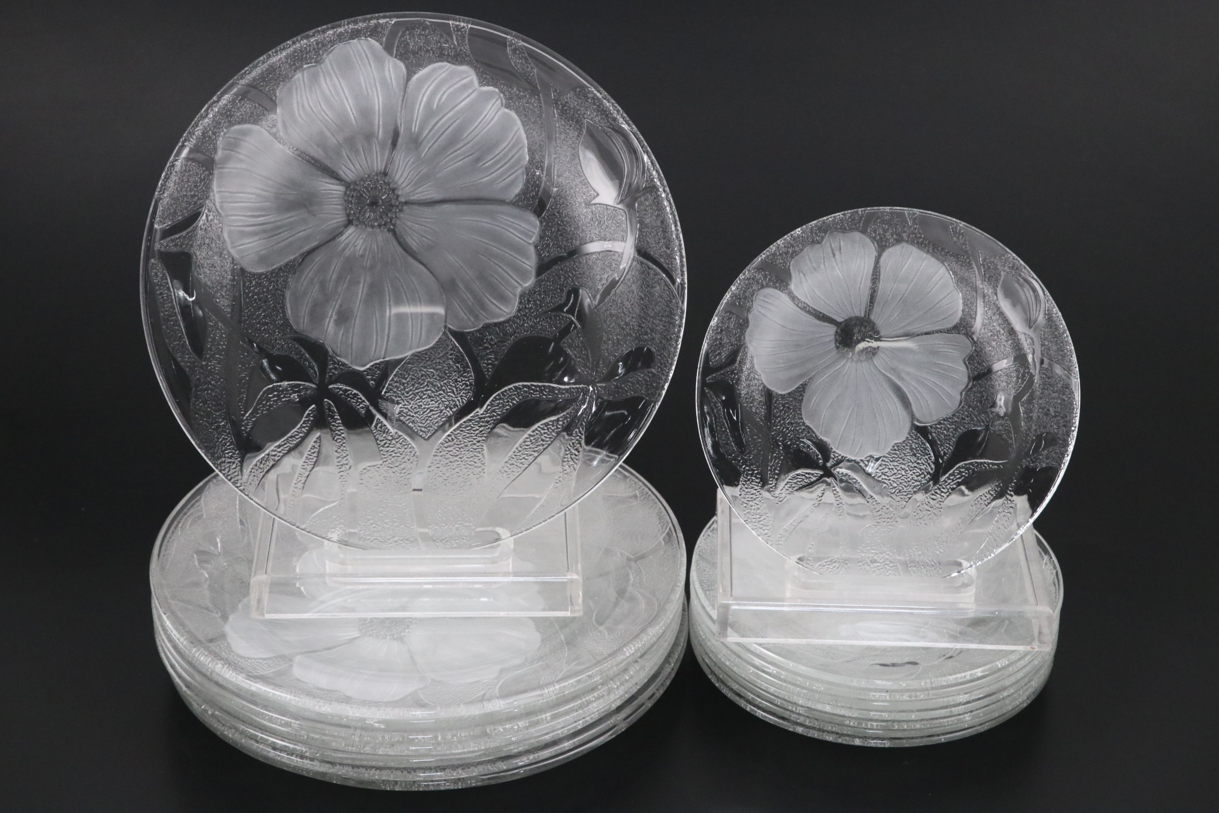 Kig Frosted Hibiscus Flower Pattern Glass Dinnerware