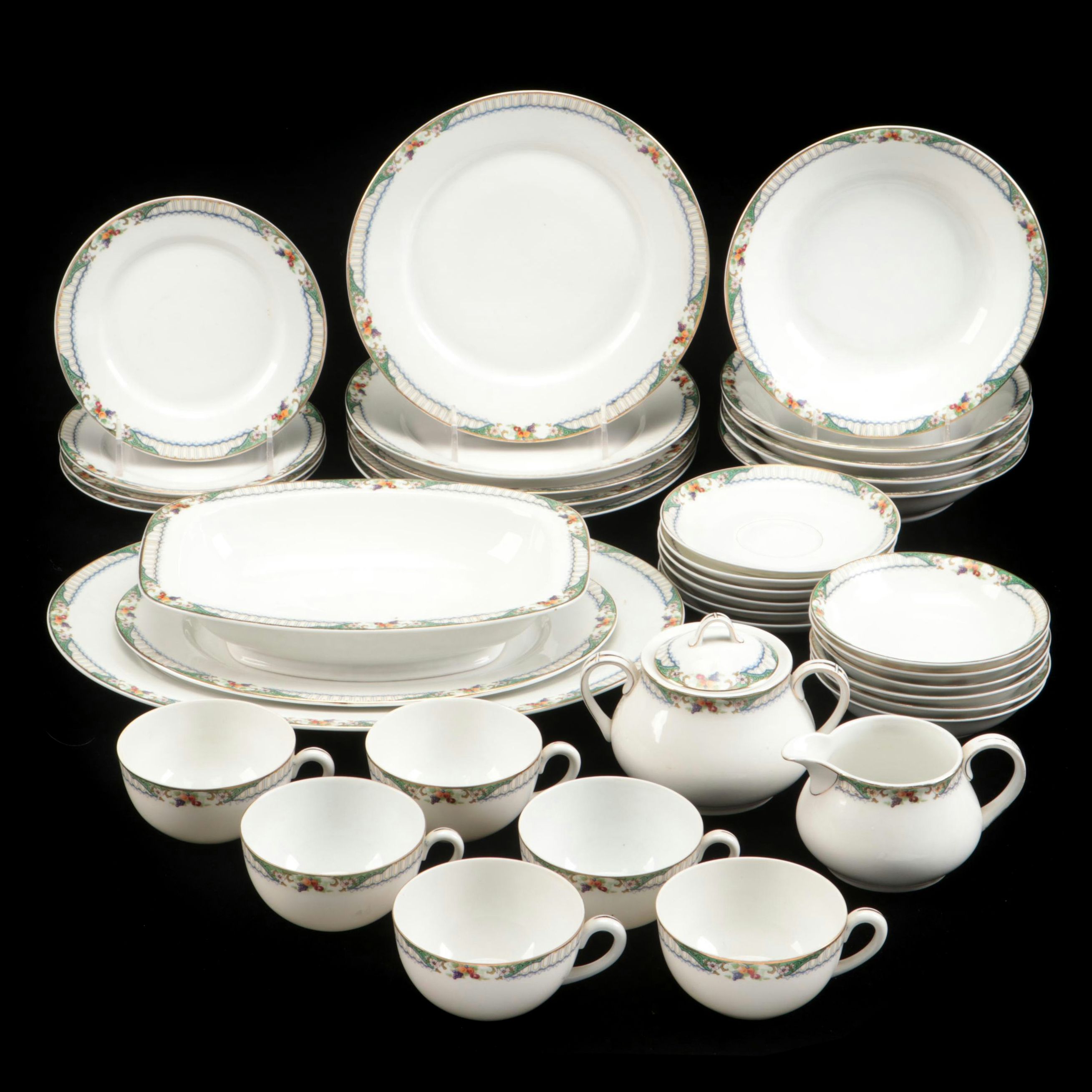 Thun "De Luxe" Porcelain Dinnerware