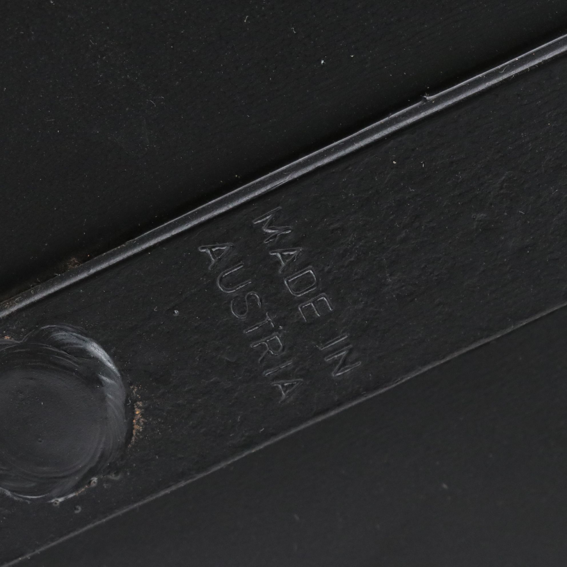 Etched Glass Wine Aerator with Ice Liner and Wrought Iron Stand