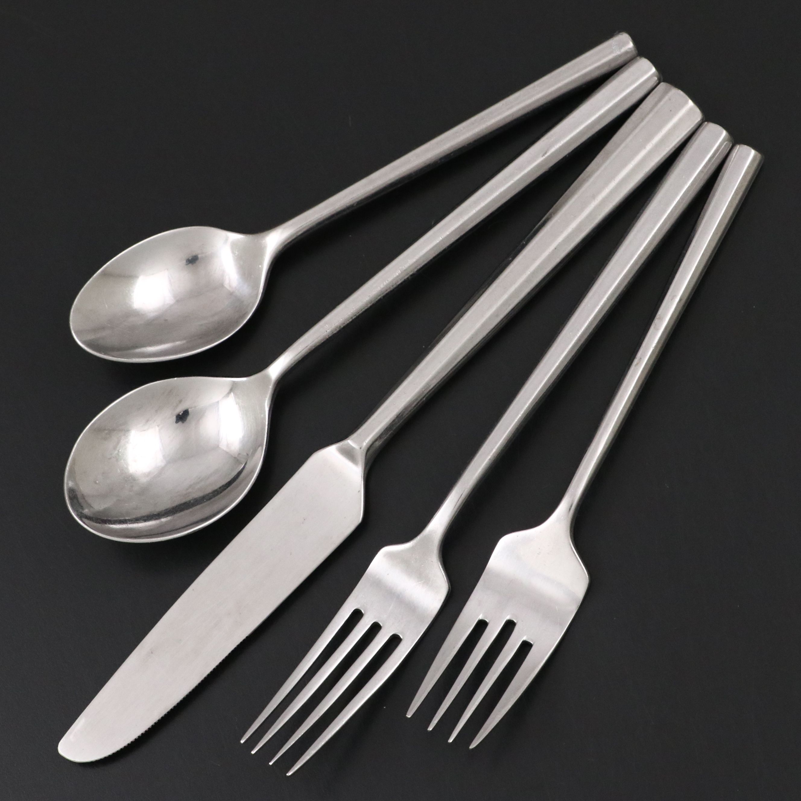 Stanley Roberts "York" Stainless Steel Flatware, Late 20th/21st C.