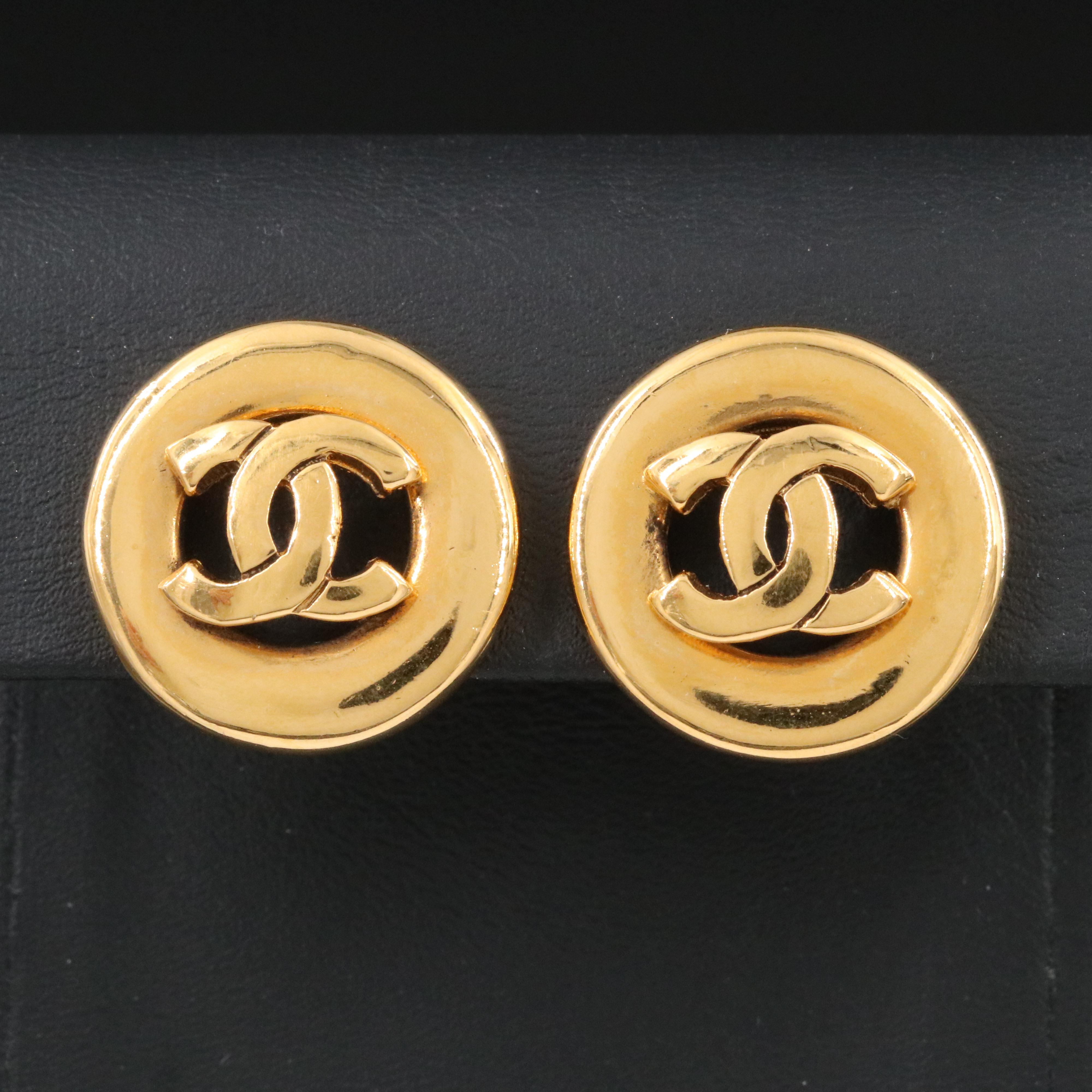 Chanel CC Clip Earrings Vintage
