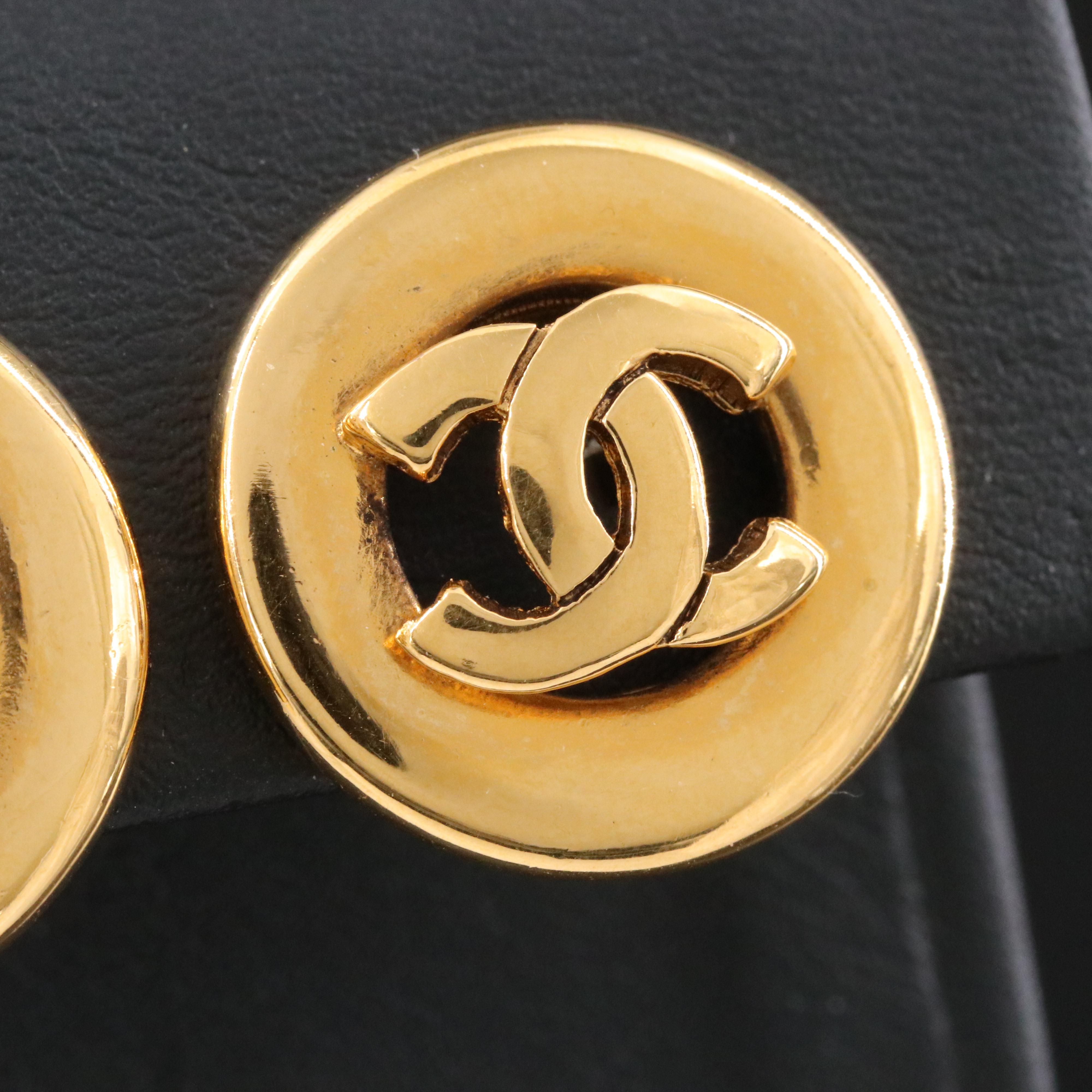 Chanel CC Clip Earrings Vintage