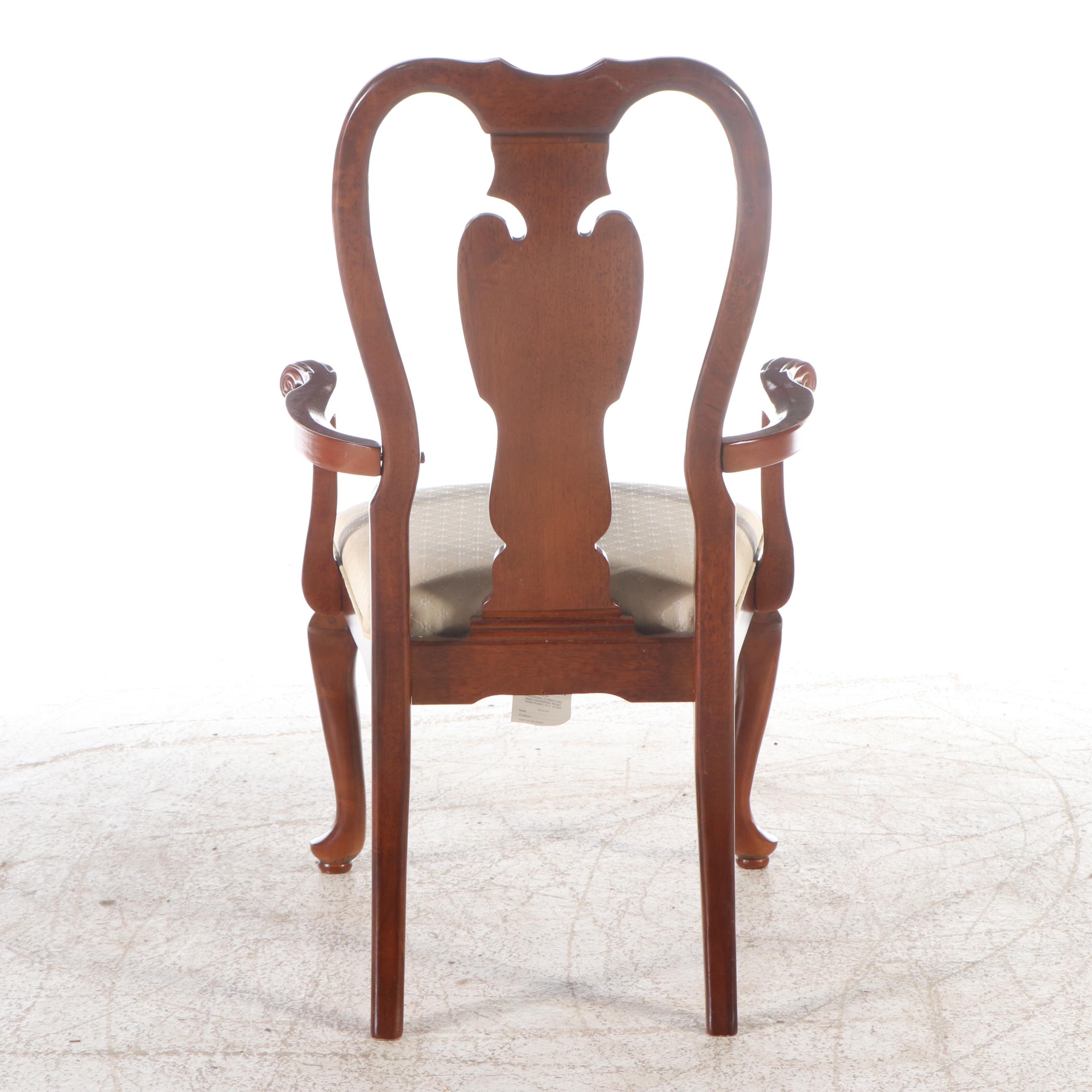 Universal Furniture Queen Anne Style Mahogany Dining Set