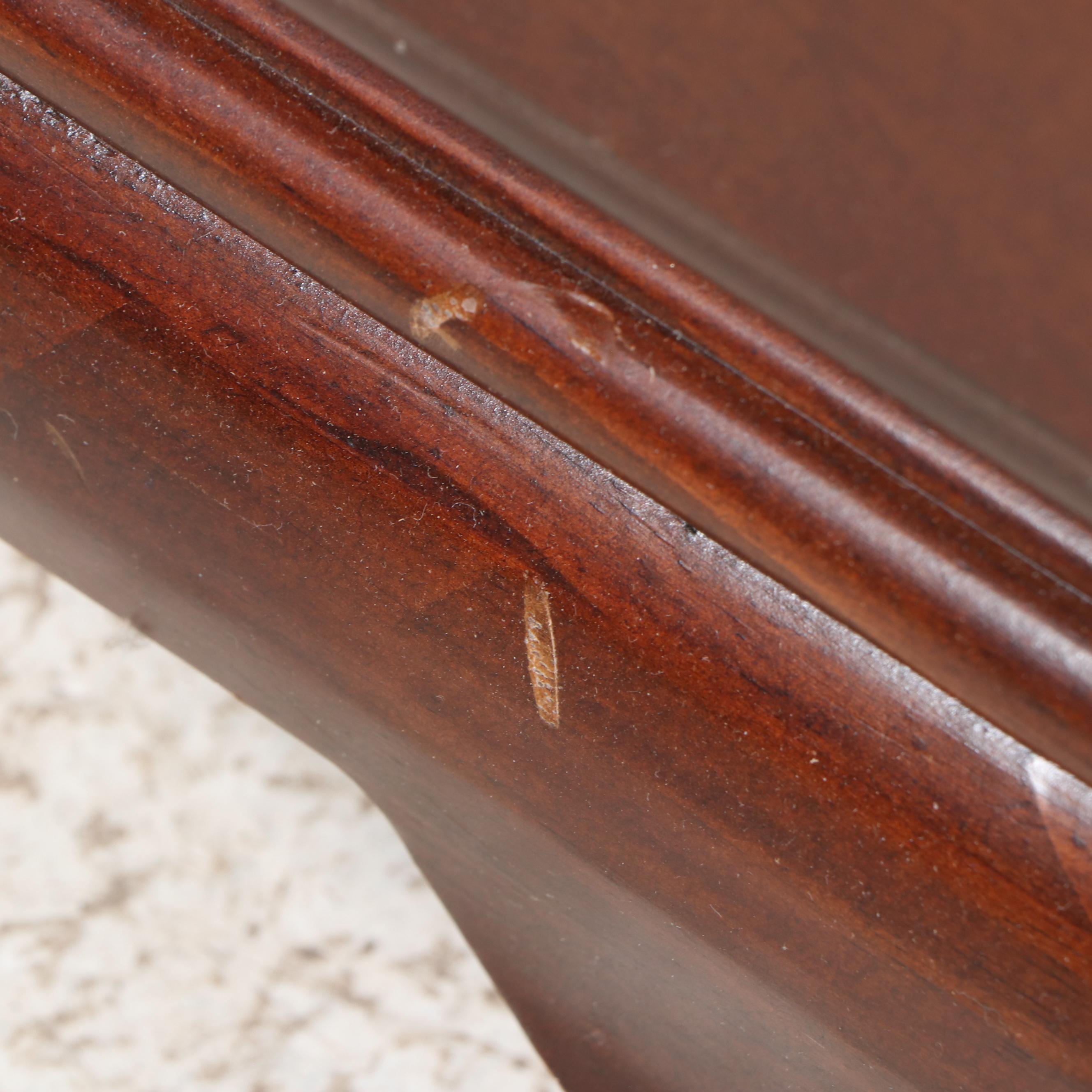 Chippendale Style Mahogany Finish Chest of Drawers