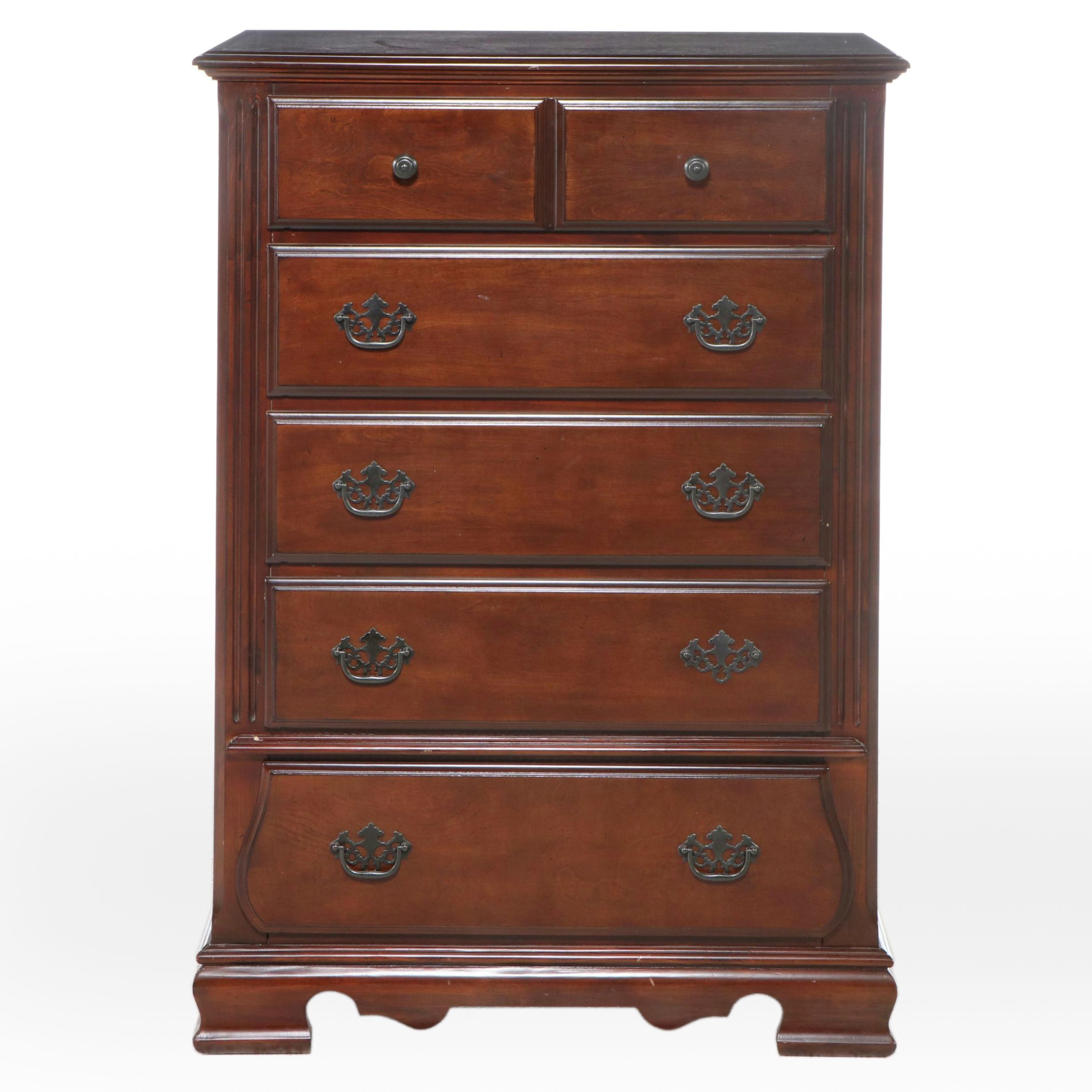 Chippendale Style Mahogany Finish Chest of Drawers