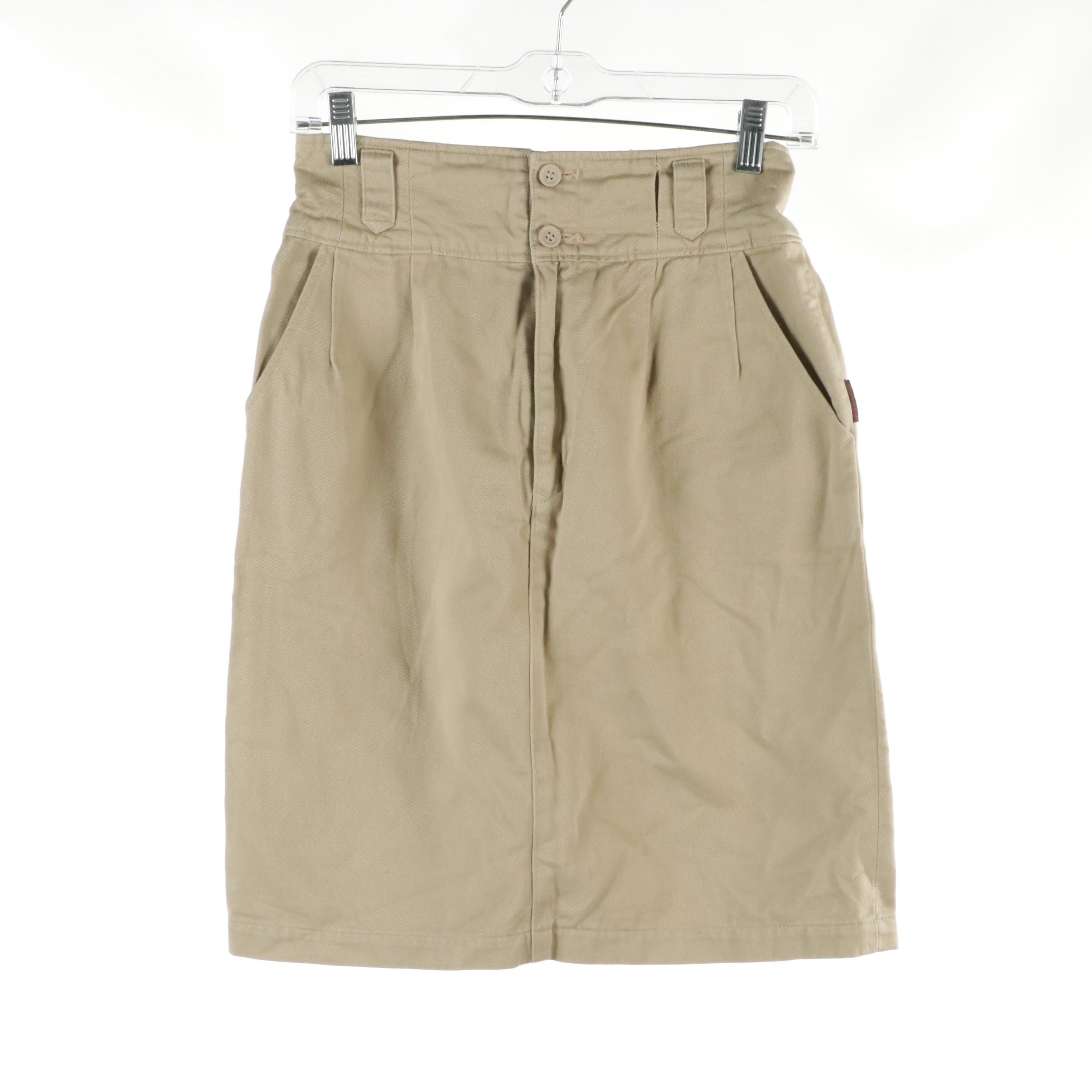 Japanese arCONOMi, Pou Dou Dou Vingt-Trois, and Topvalu Uniform-Style Clothing