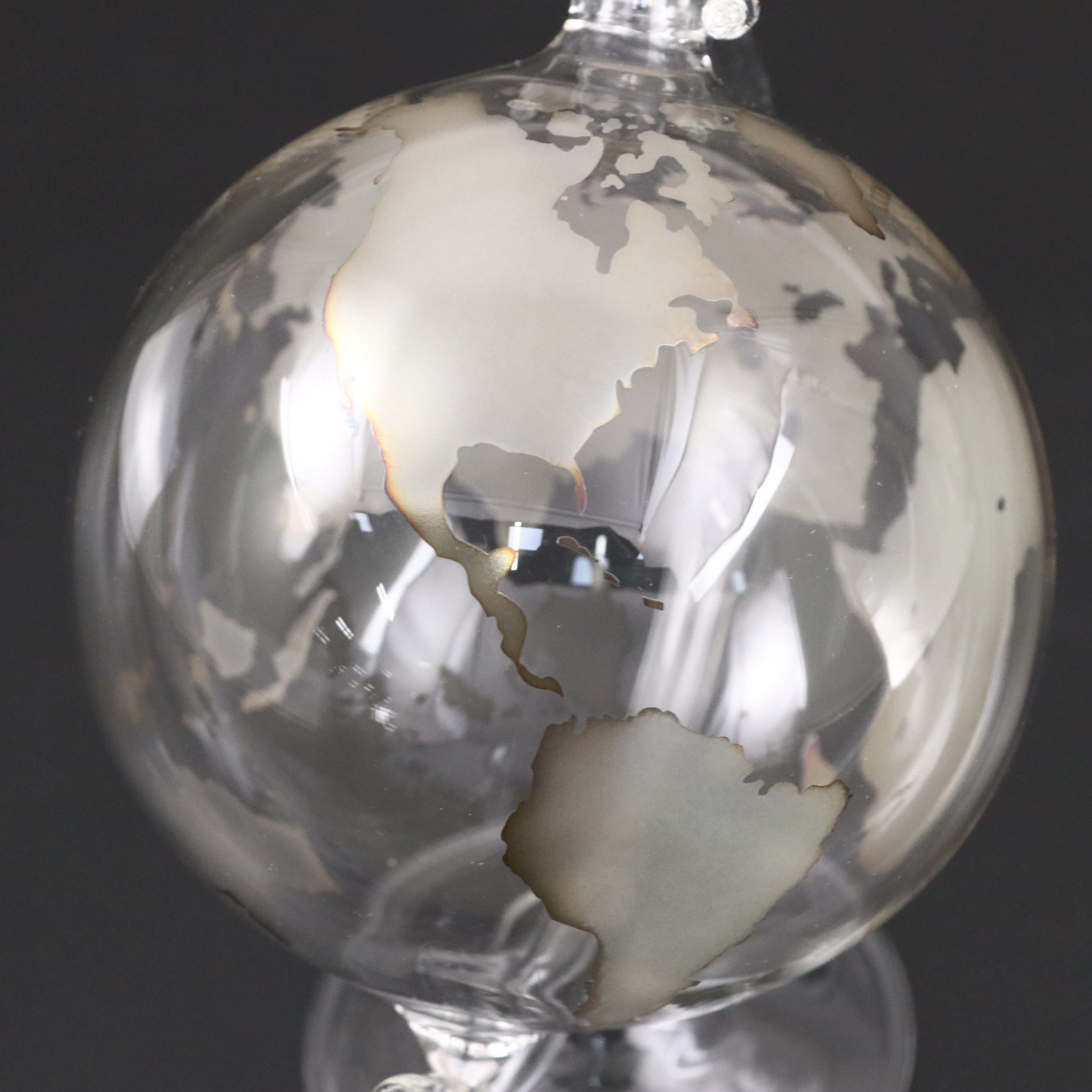 Wine Enthusiast Etched Glass Globe Decanter