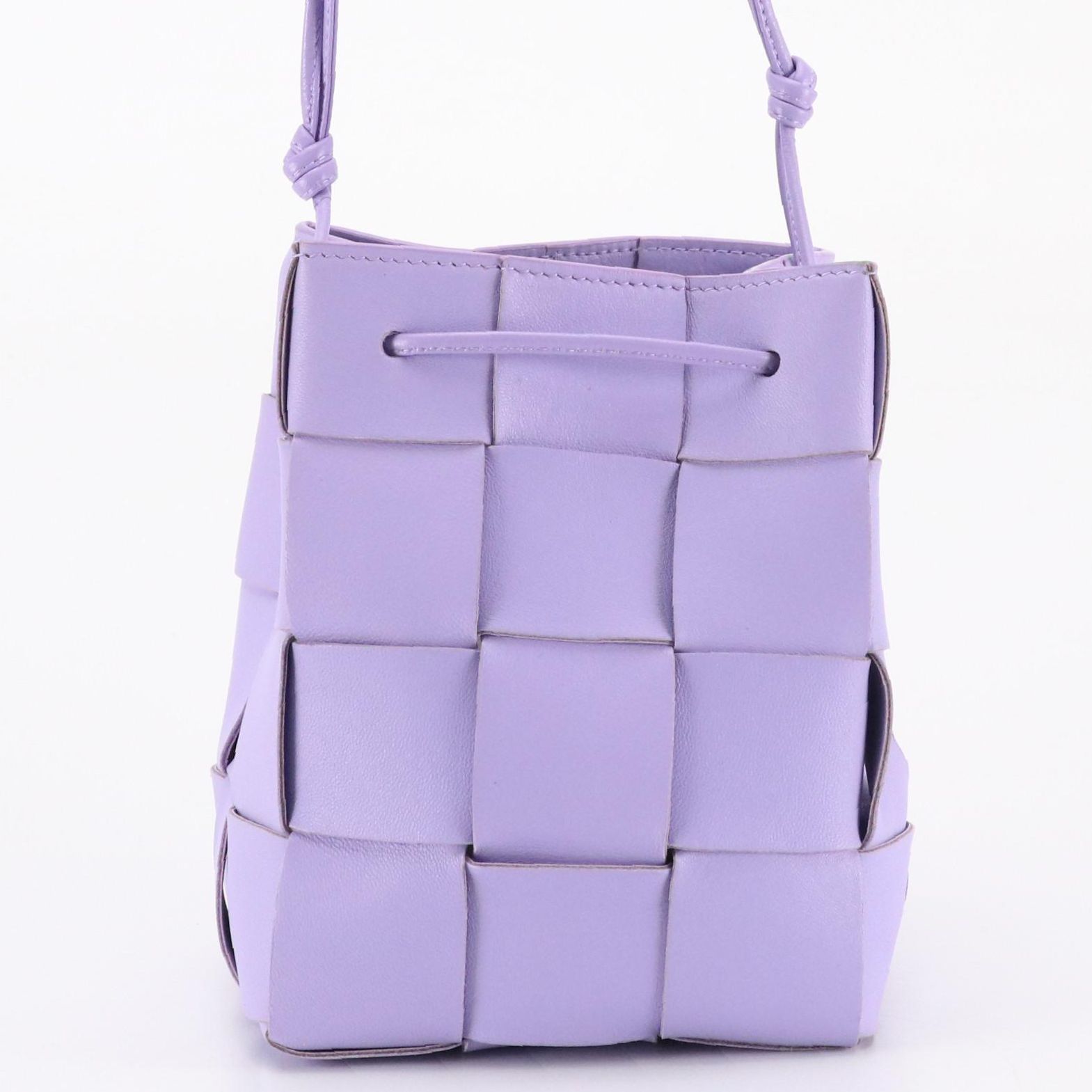 Bottega Veneta Maxi Intrecciato Leather Small Cassette Bucket Bag in Wisteria