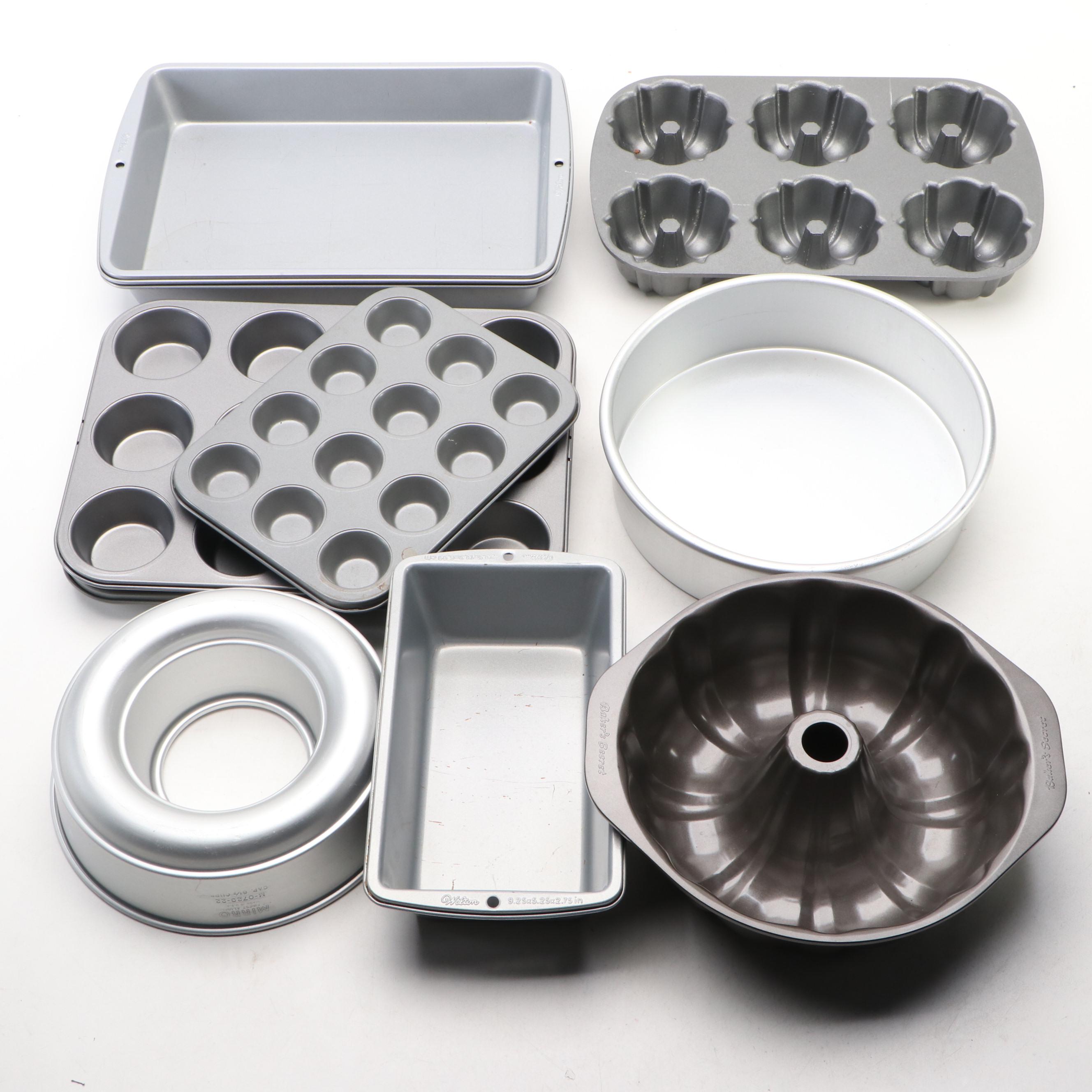Wilton Loaf Pan and Baking Dishes with Other Metal Bakeware