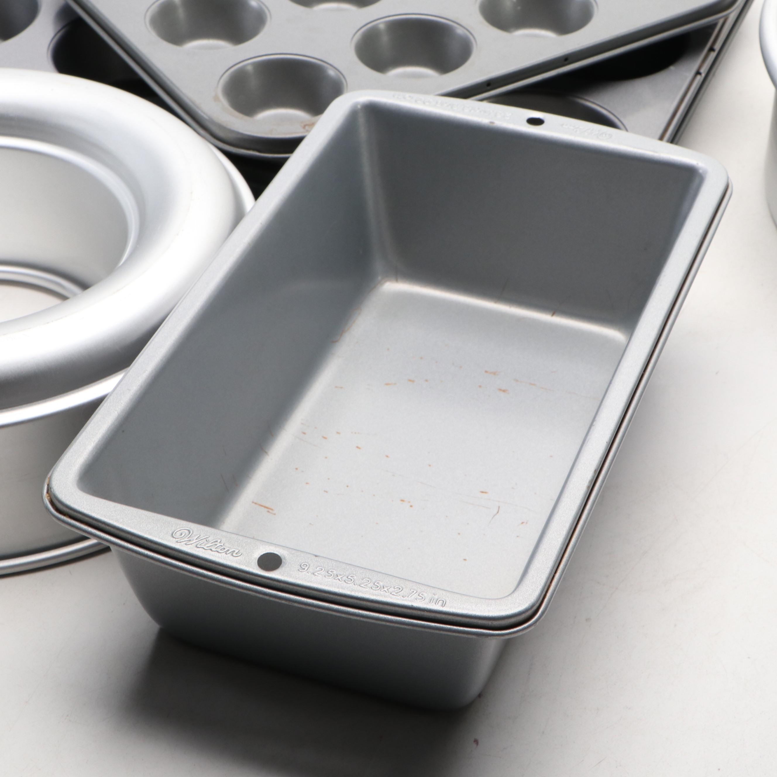 Wilton Loaf Pan and Baking Dishes with Other Metal Bakeware