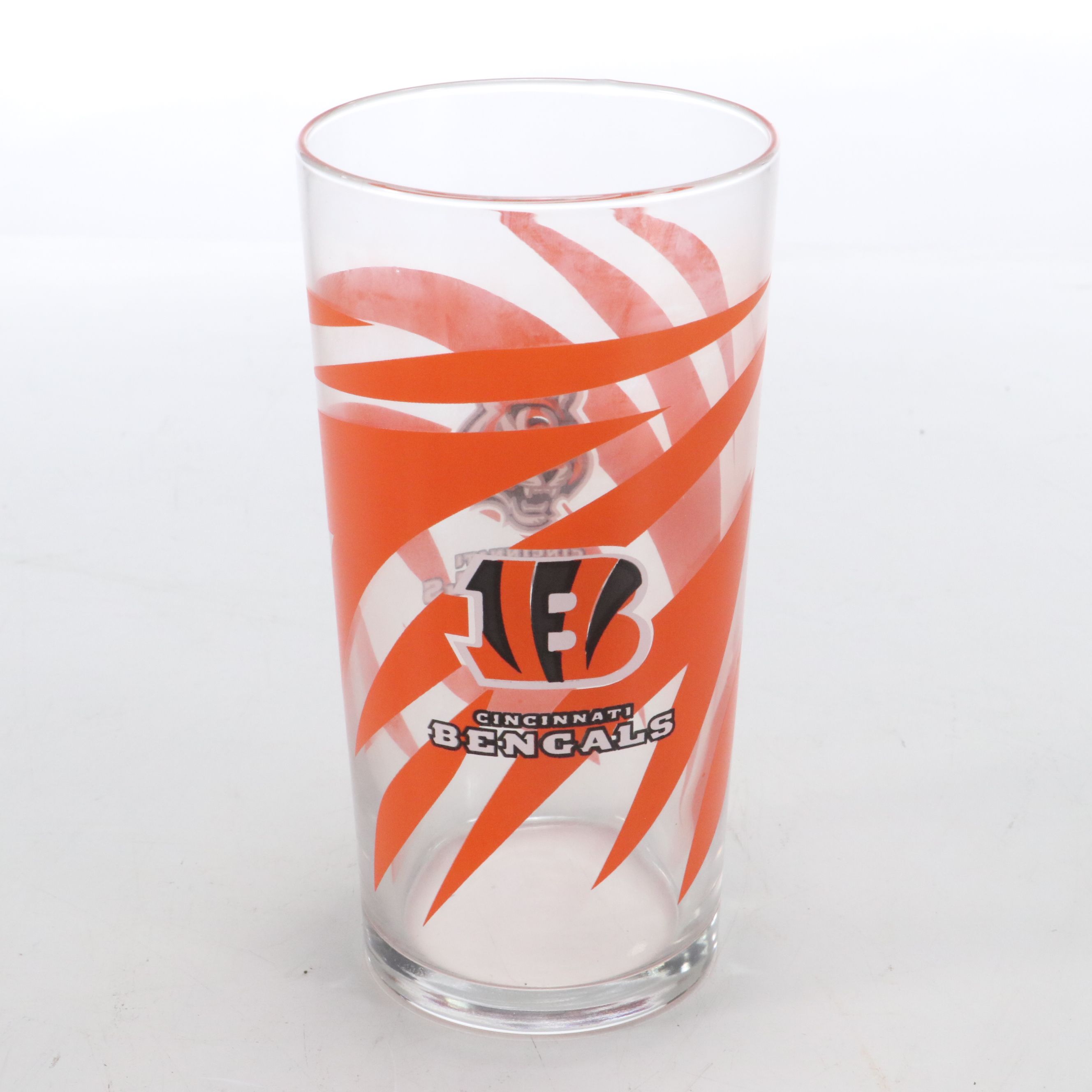 Libbey Glass Cincinnati Bengals Glass Tumblers with Lipton Plastic Pitcher