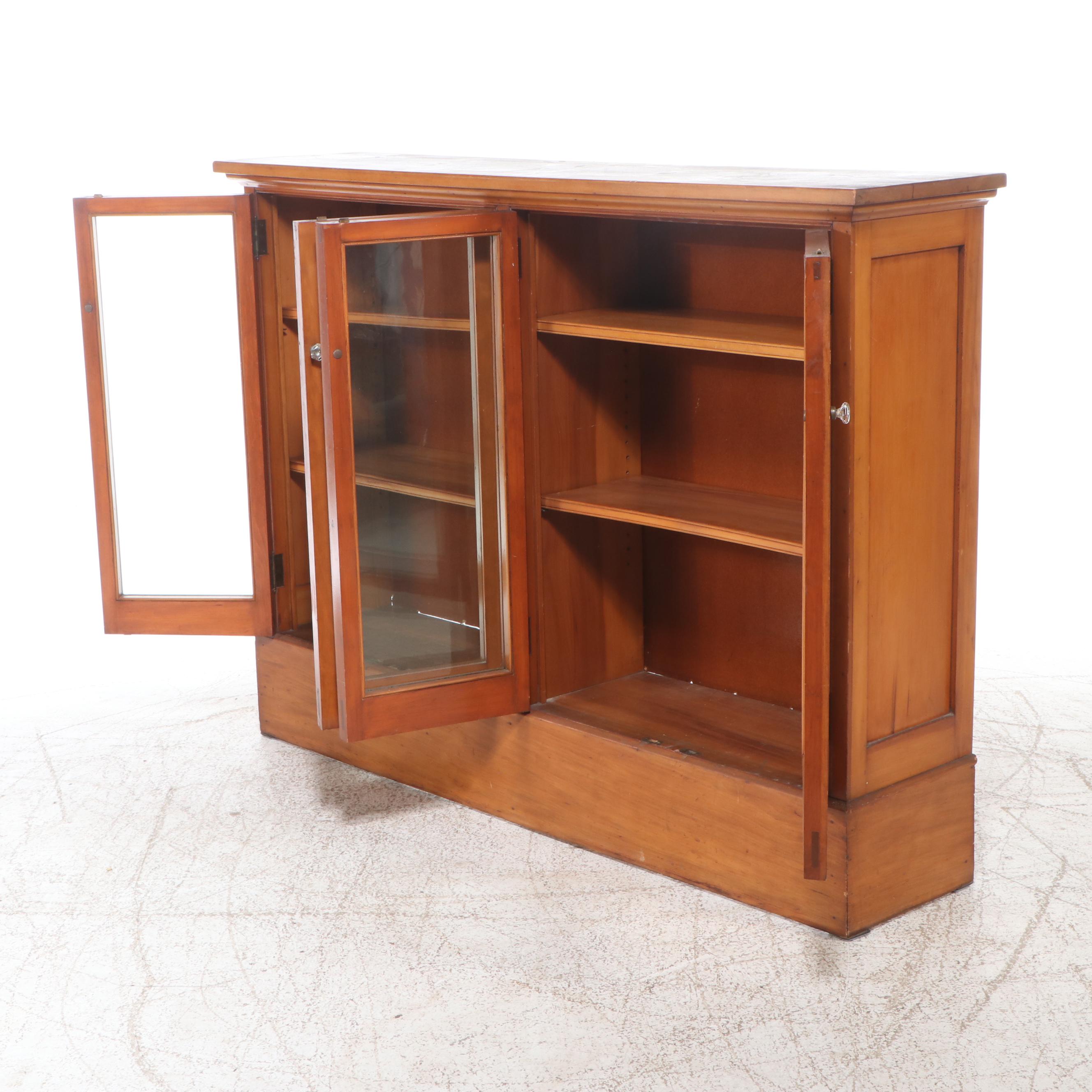 Arts & Crafts Maple Cabinet Bookcase, Early 20th Century