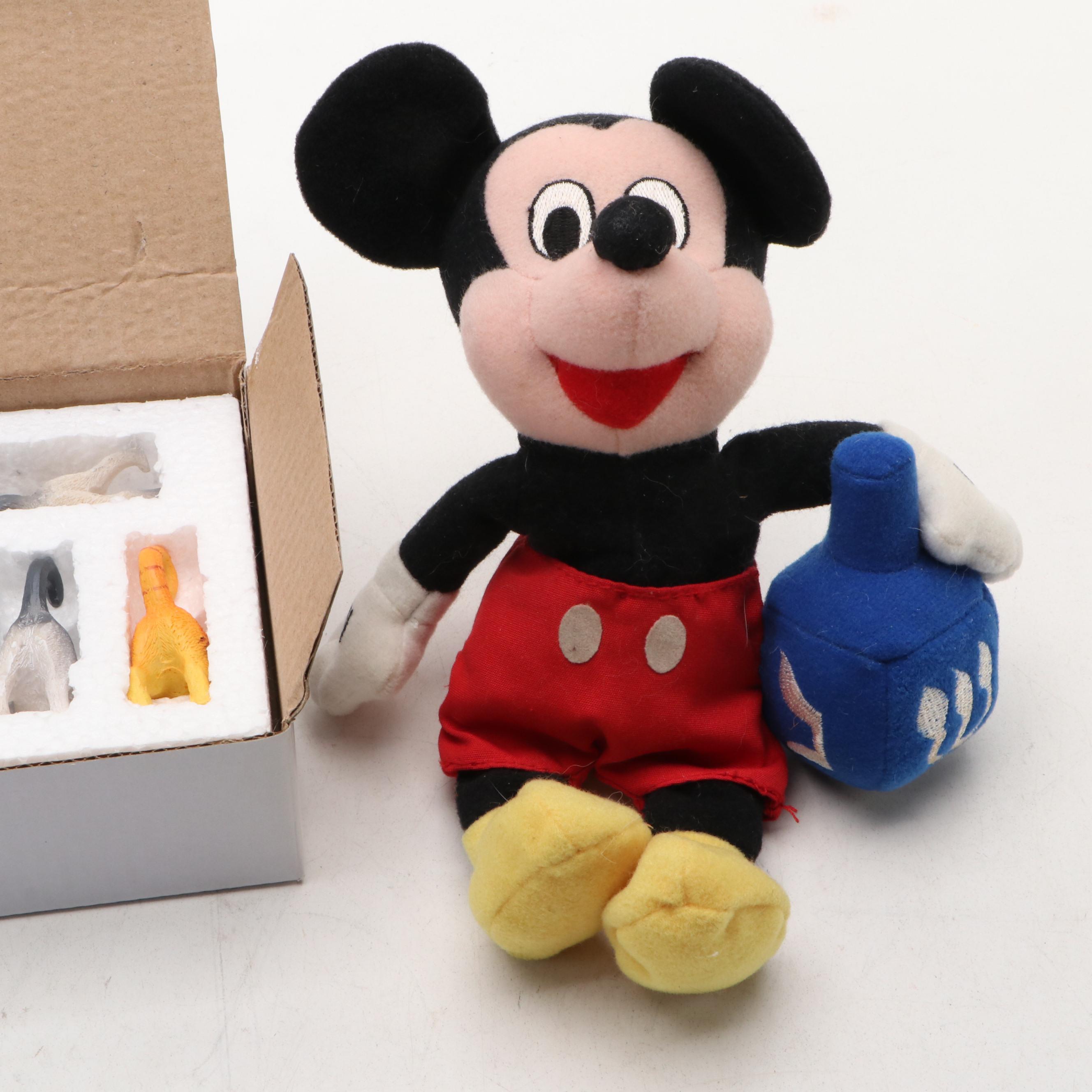 Mickey Mouse Dreidel Stuffed Toy with Coin Purse and Cat Rear Magnets
