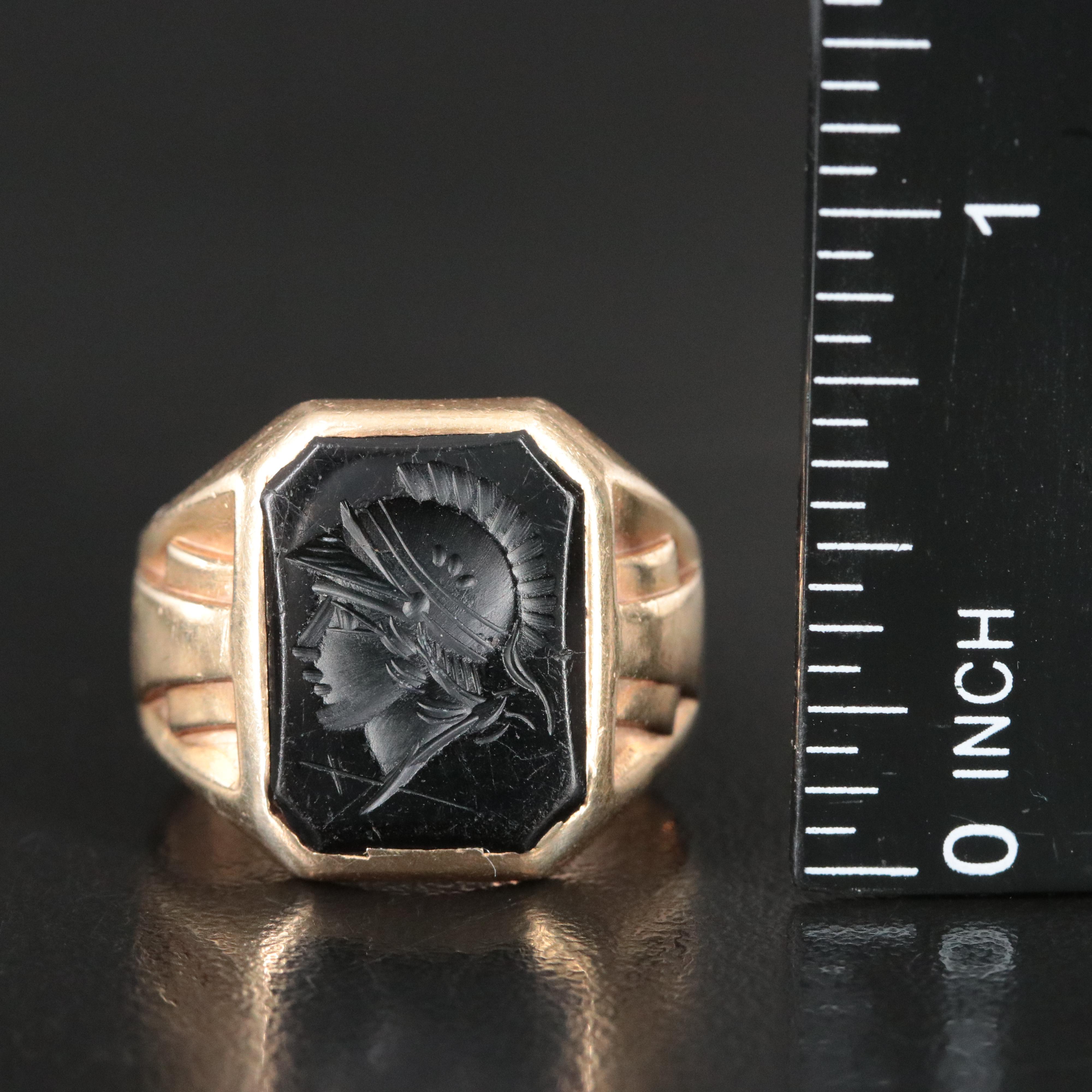 Vintage 10K Black Onyx Intaglio Roman Soldier Ring