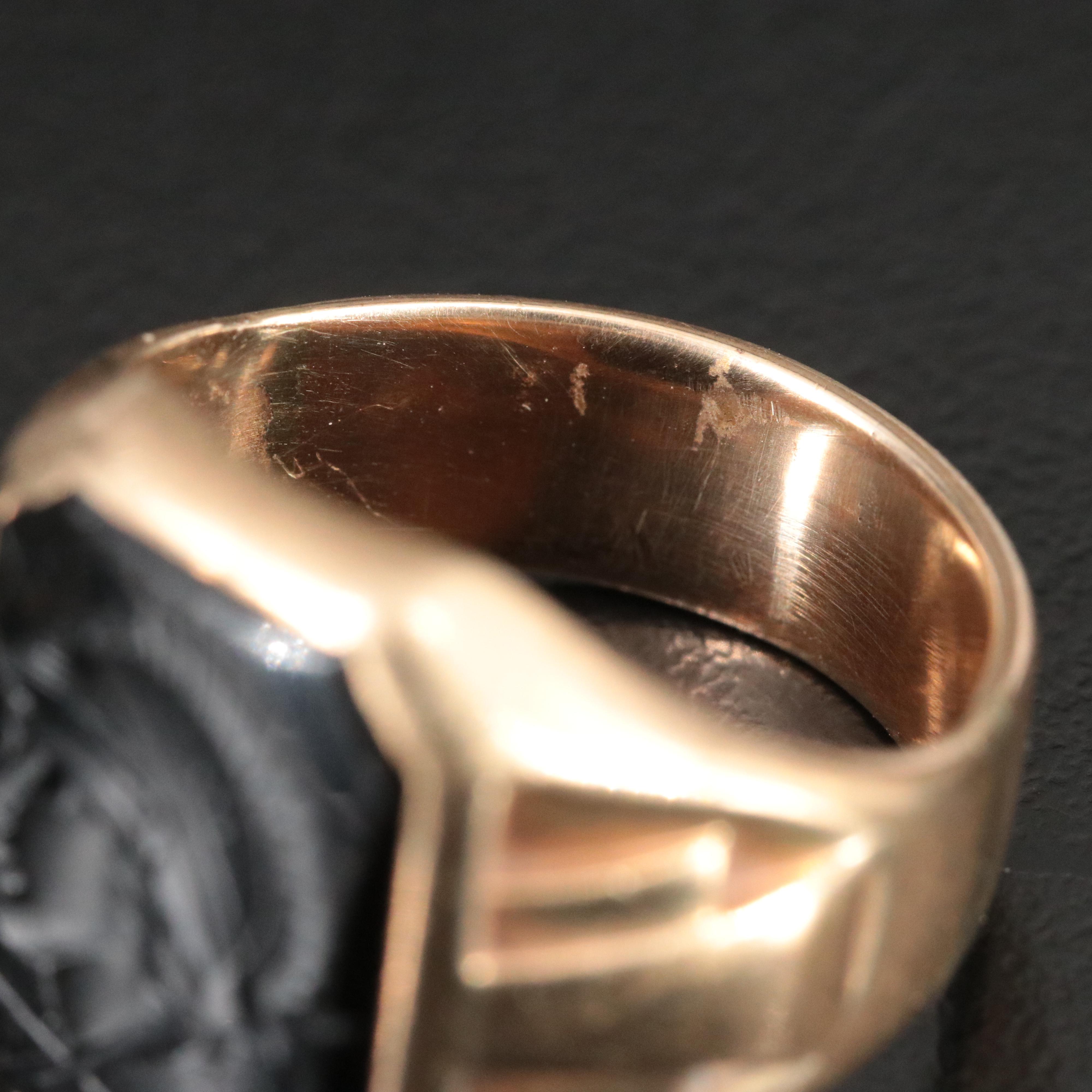 Vintage 10K Black Onyx Intaglio Roman Soldier Ring