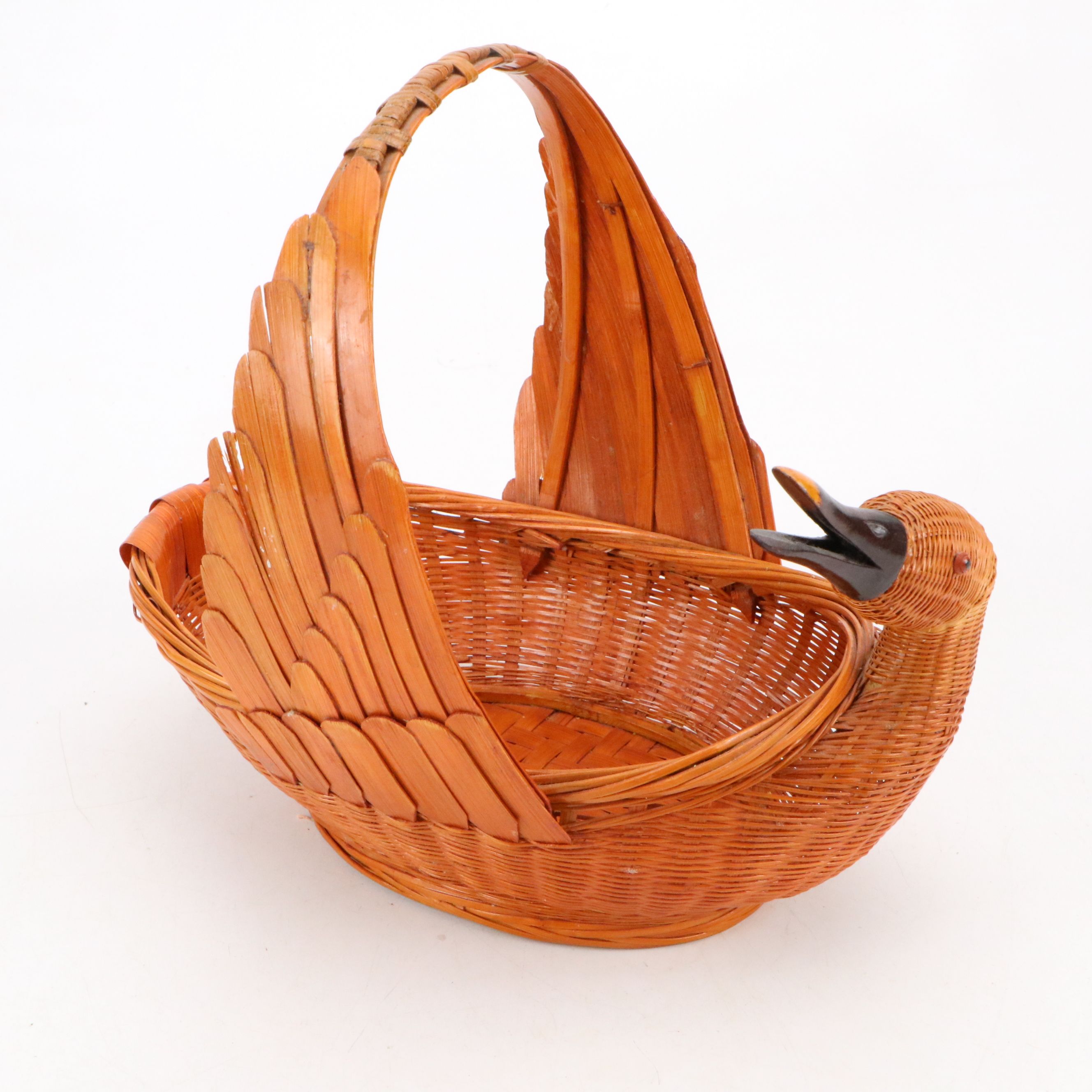 Shanghai Handicrafts Woven Wicker Elephant Box and Duck Baskets