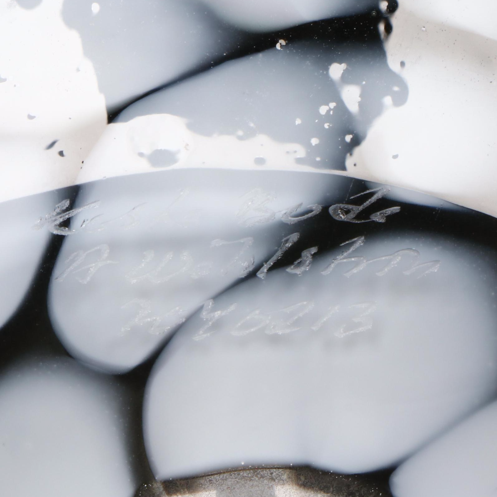 Ann Wåhlström for Kosta Boda "Nest" Art Glass Egg Vase, Late 20th Century